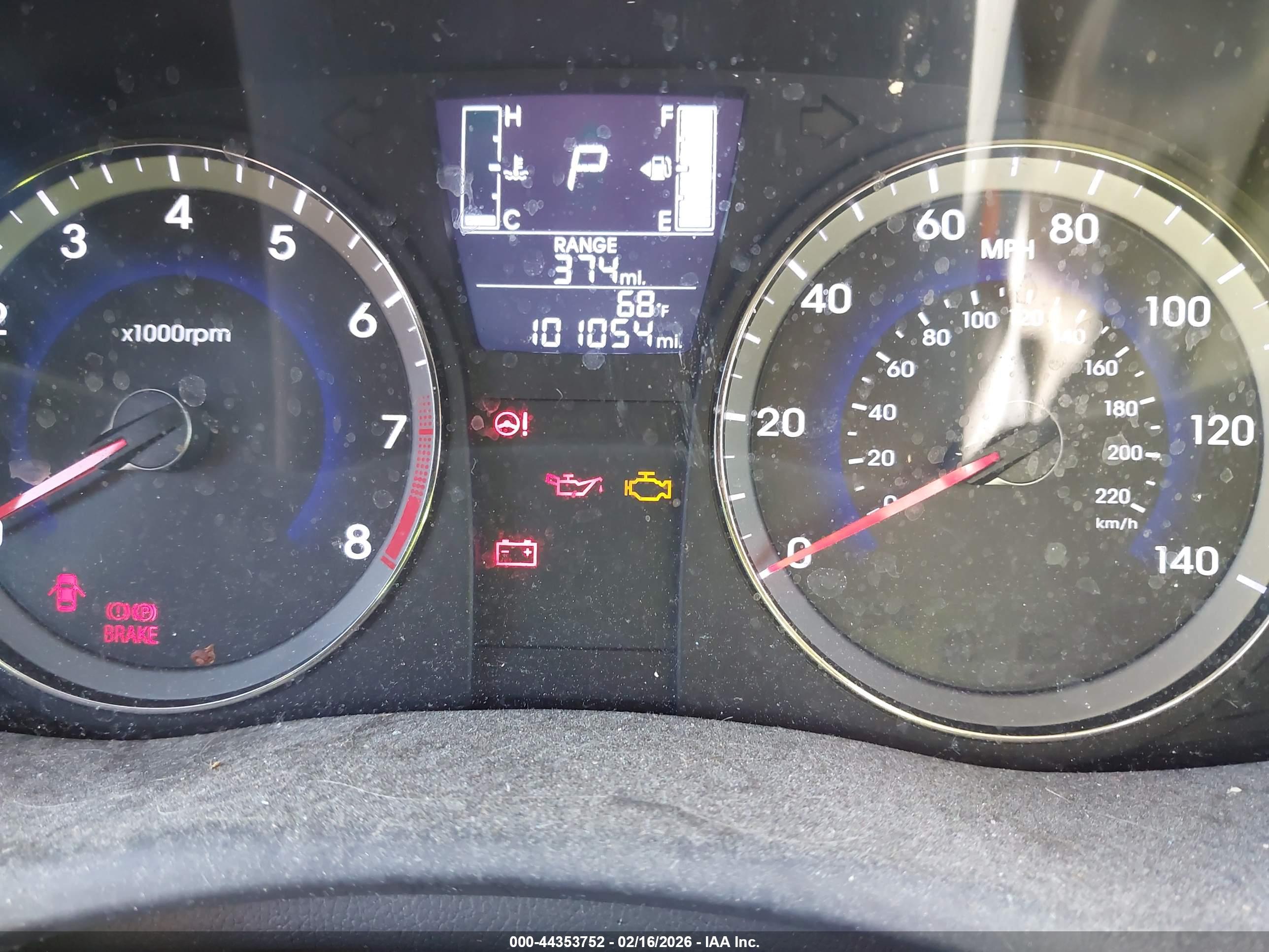 HYUNDAI ACCENT image 7