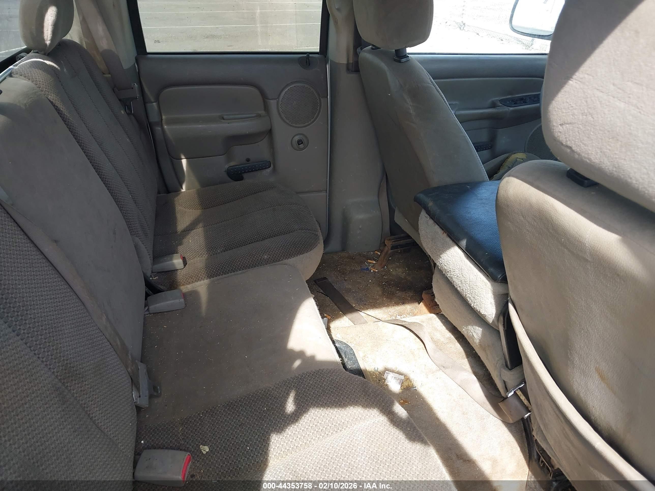 DODGE RAM image 8