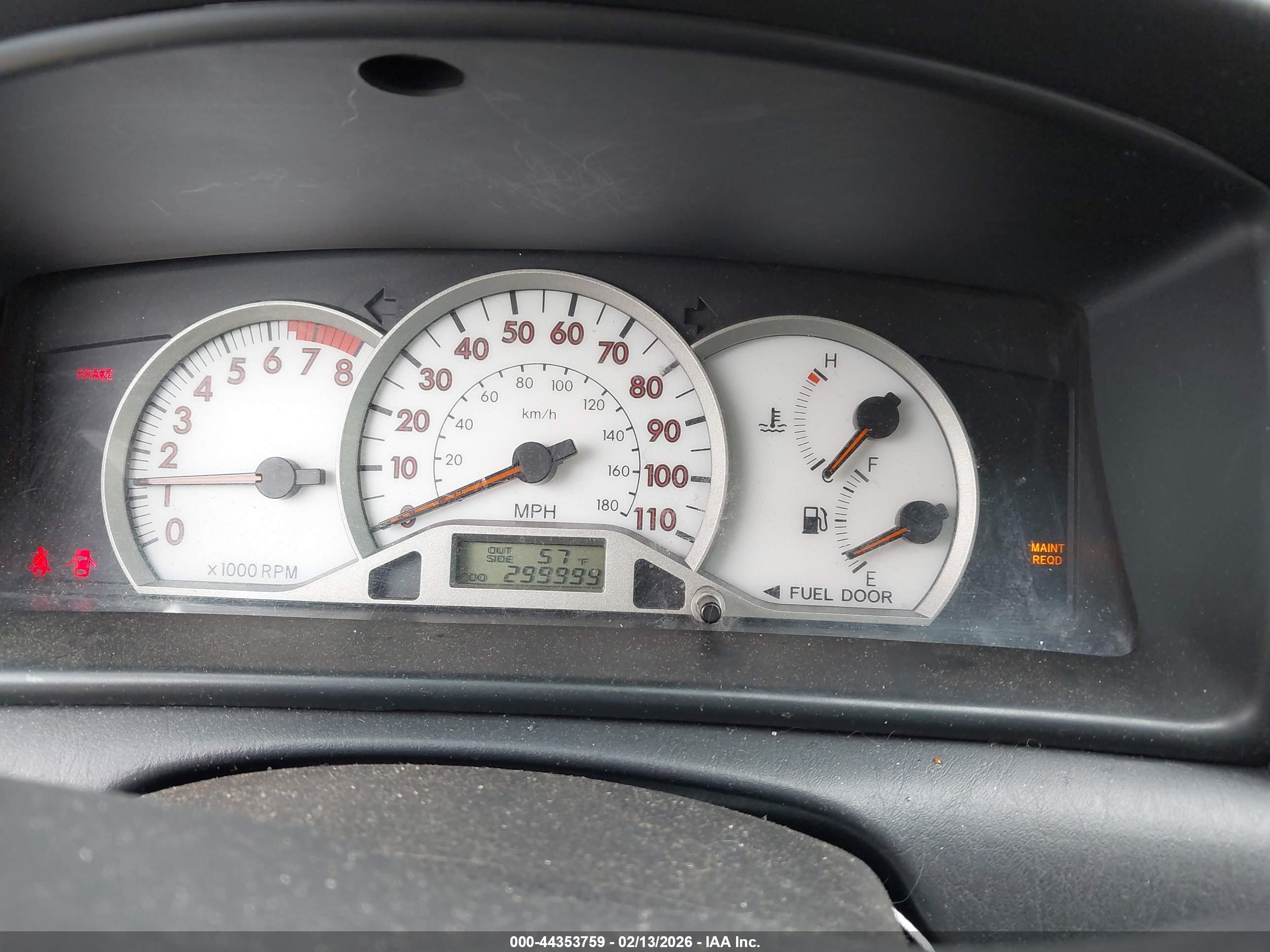 TOYOTA COROLLA image 7