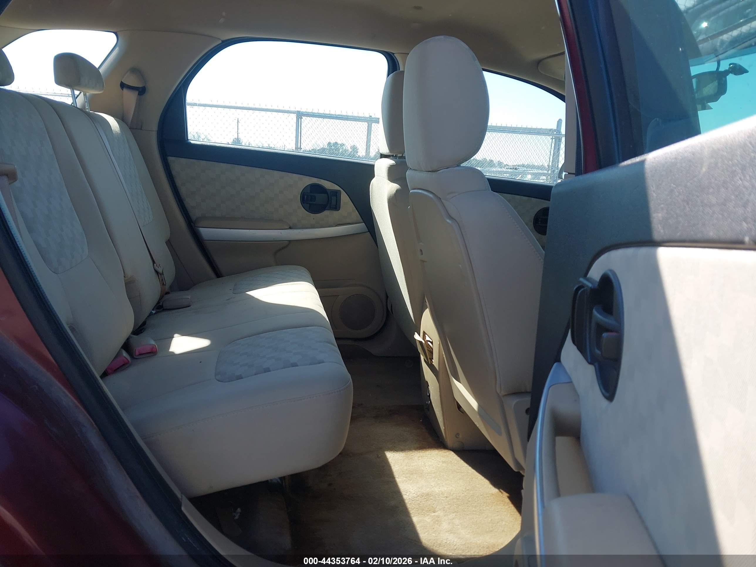 CHEVROLET EQUINOX image 8