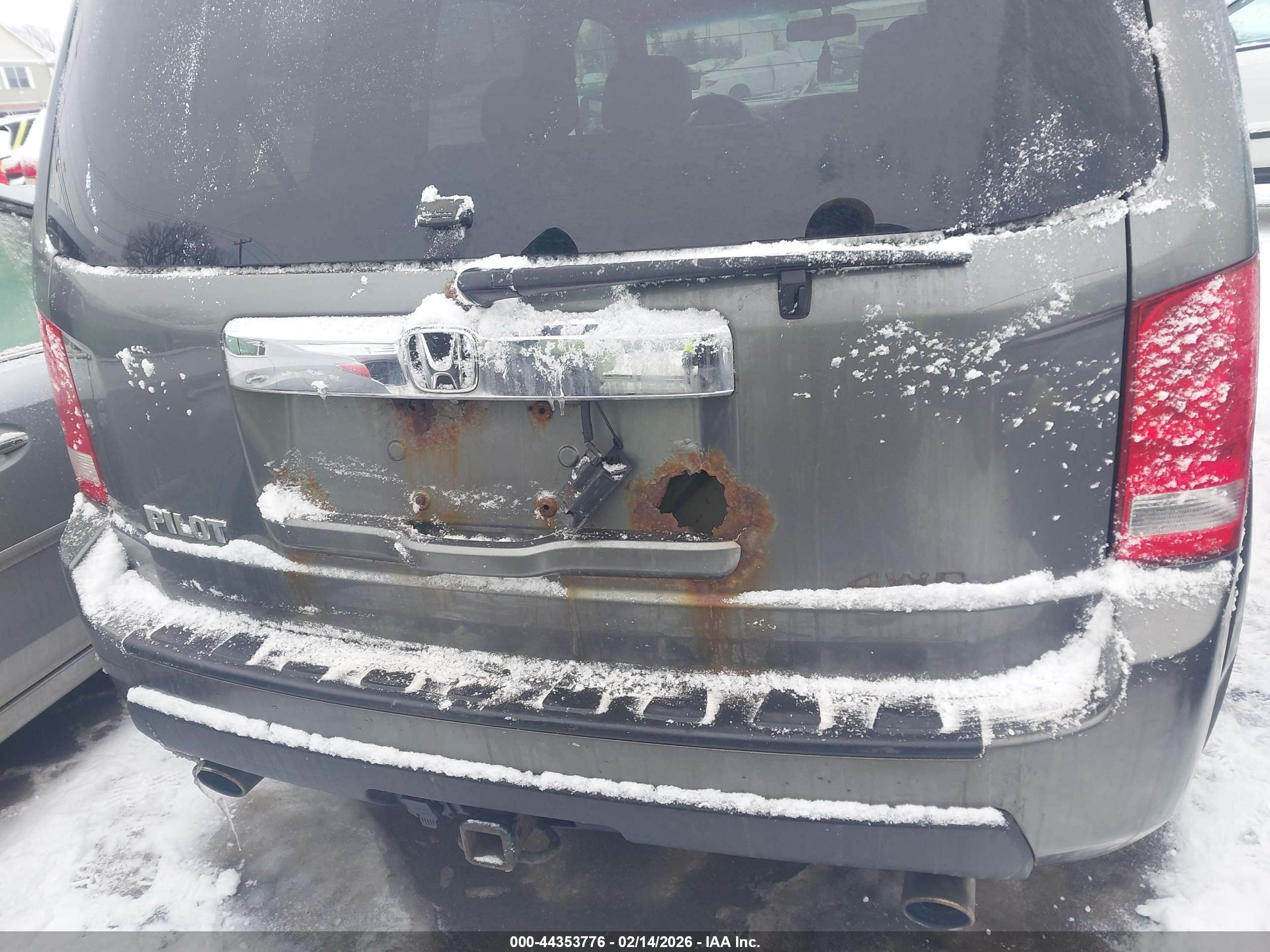 HONDA PILOT image 6