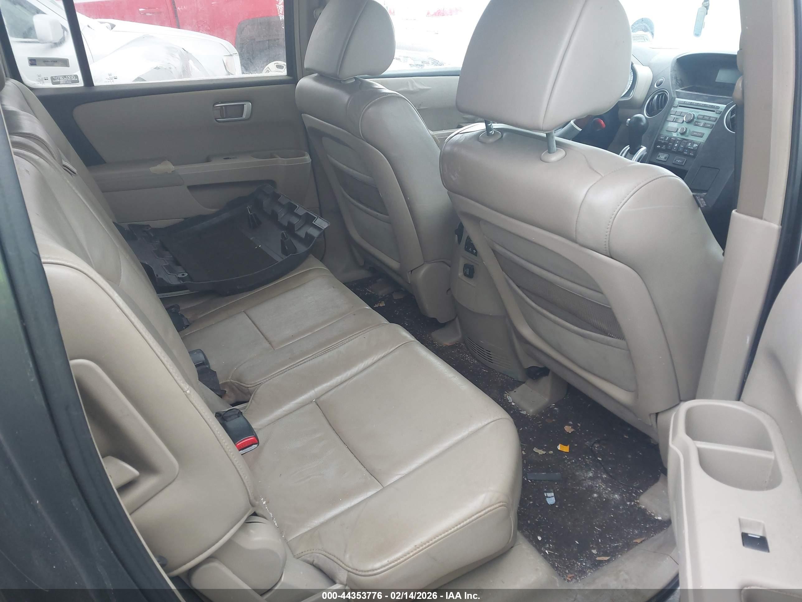 HONDA PILOT image 8