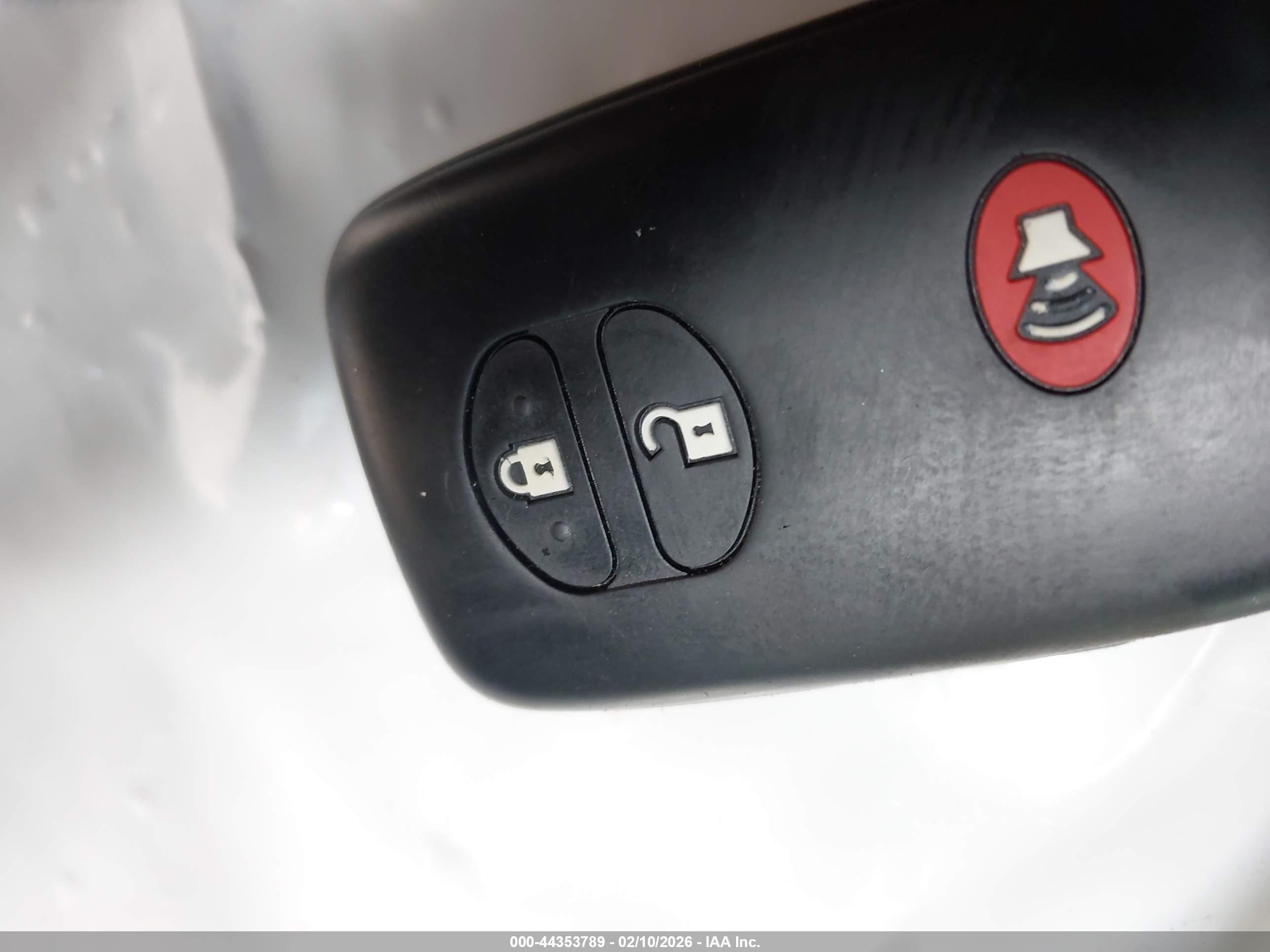 TOYOTA PRIUS image 11