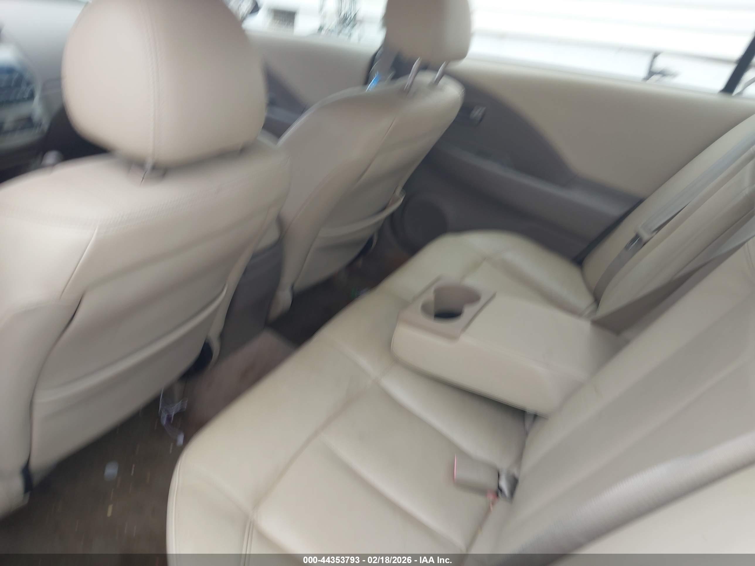 NISSAN ALTIMA image 8