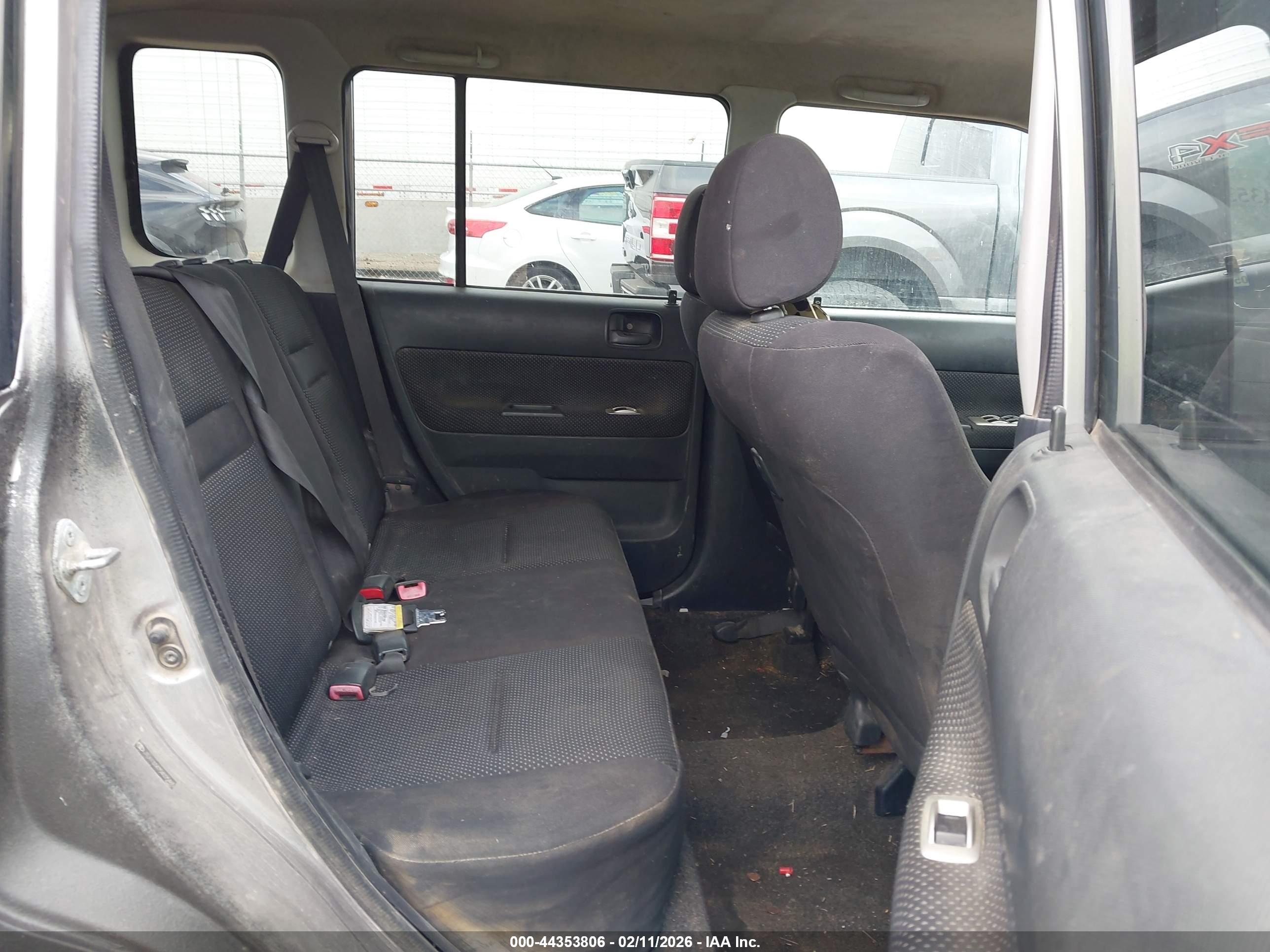 SCION XB image 8