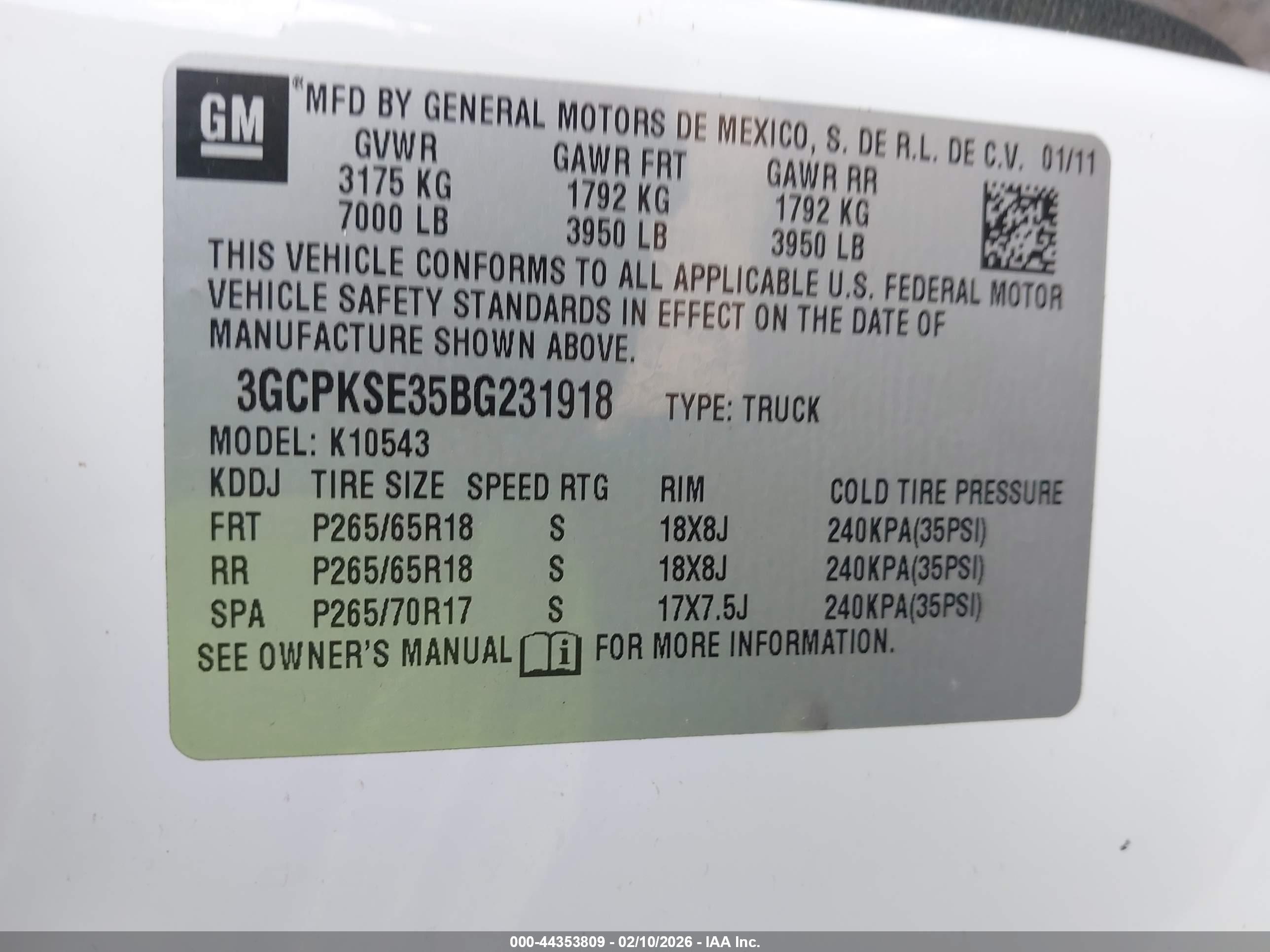 CHEVROLET SILVERADO image 9