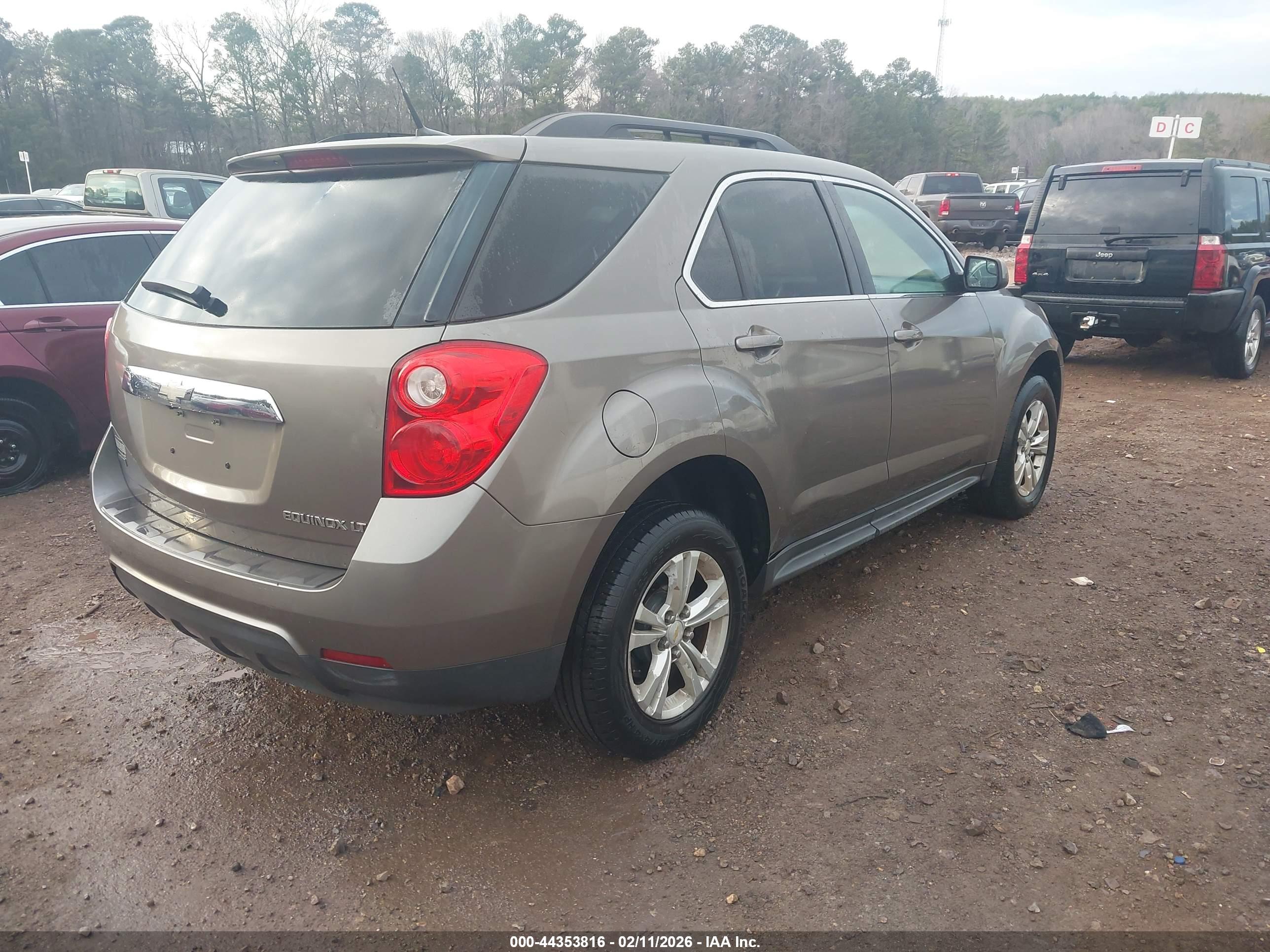 CHEVROLET EQUINOX image 4