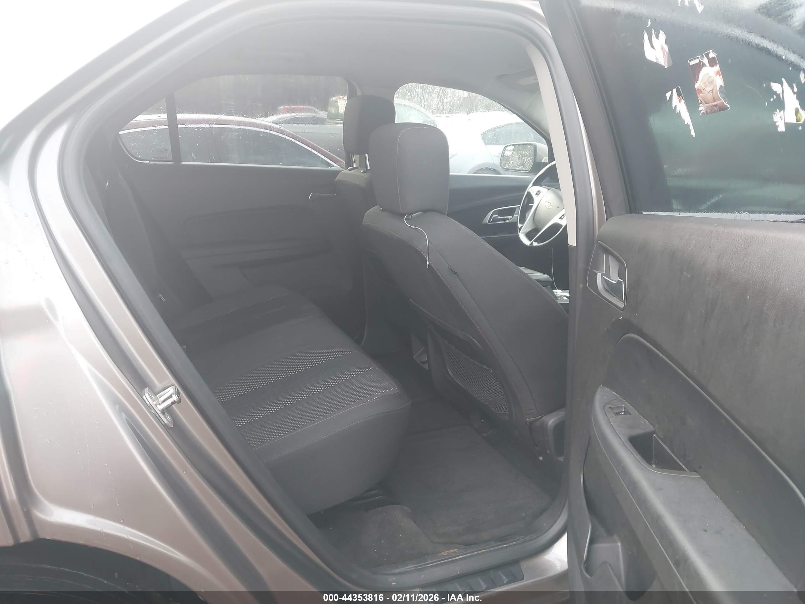CHEVROLET EQUINOX image 8