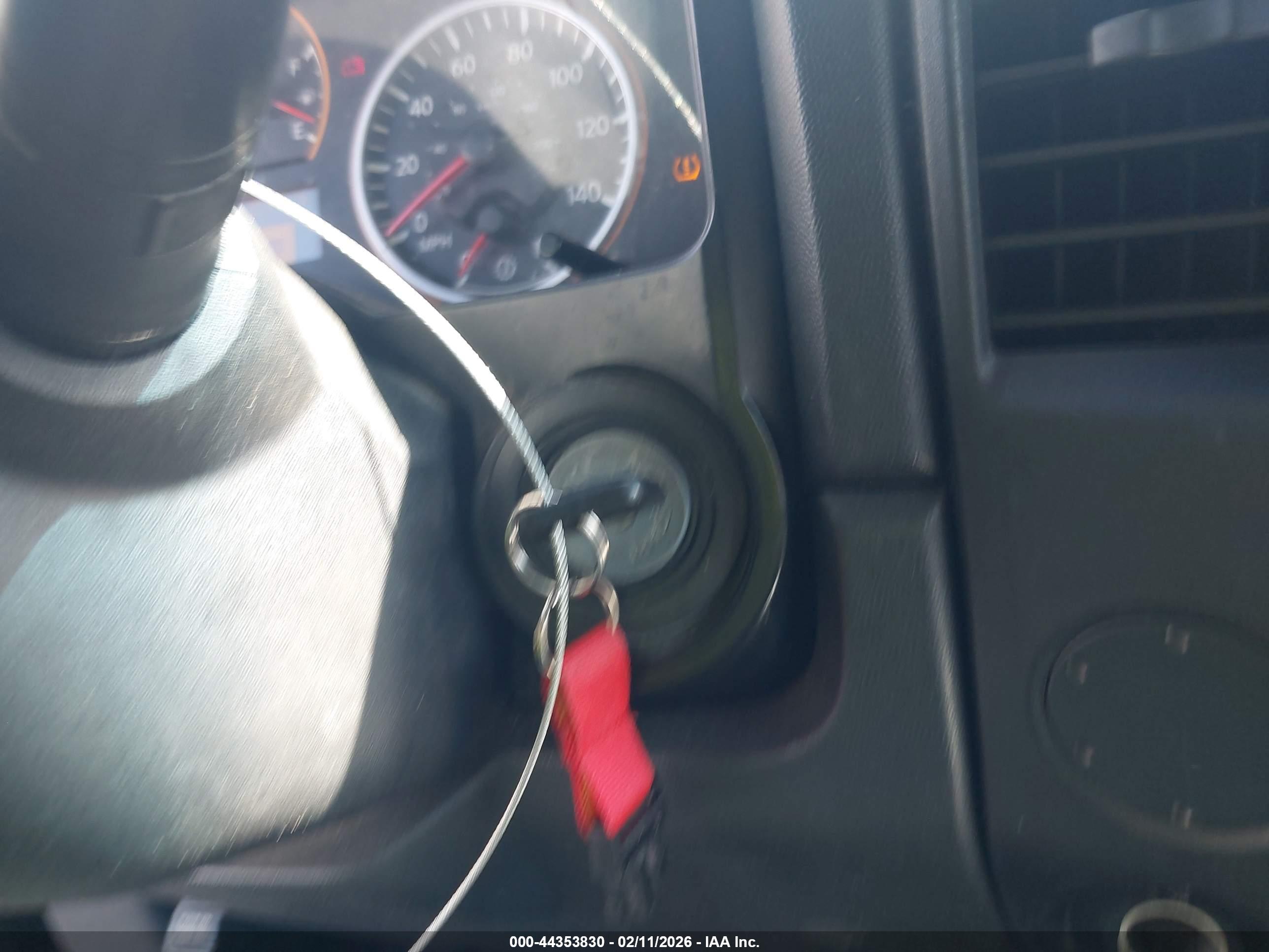 NISSAN TITAN image 11