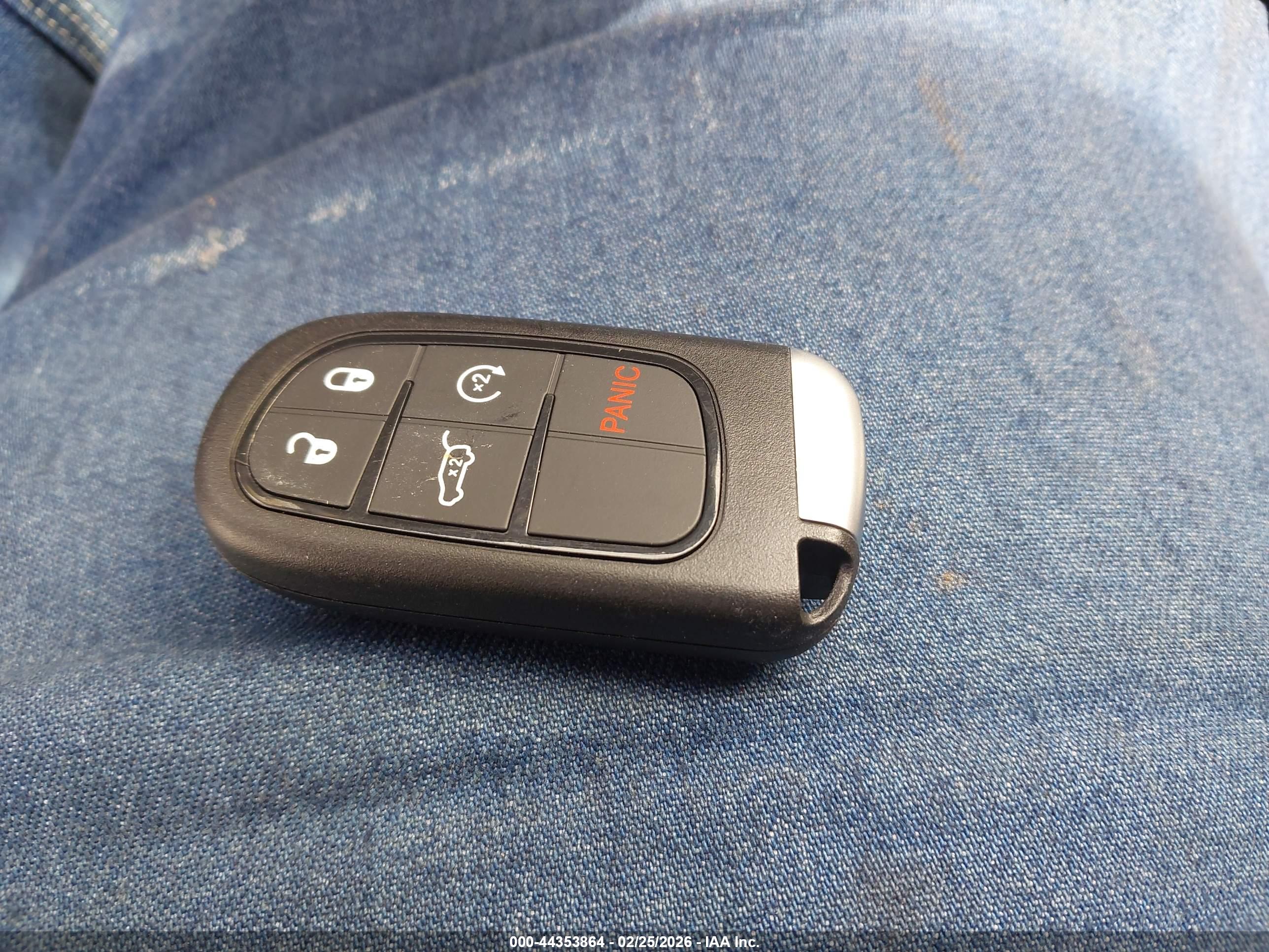 JEEP CHEROKEE image 11