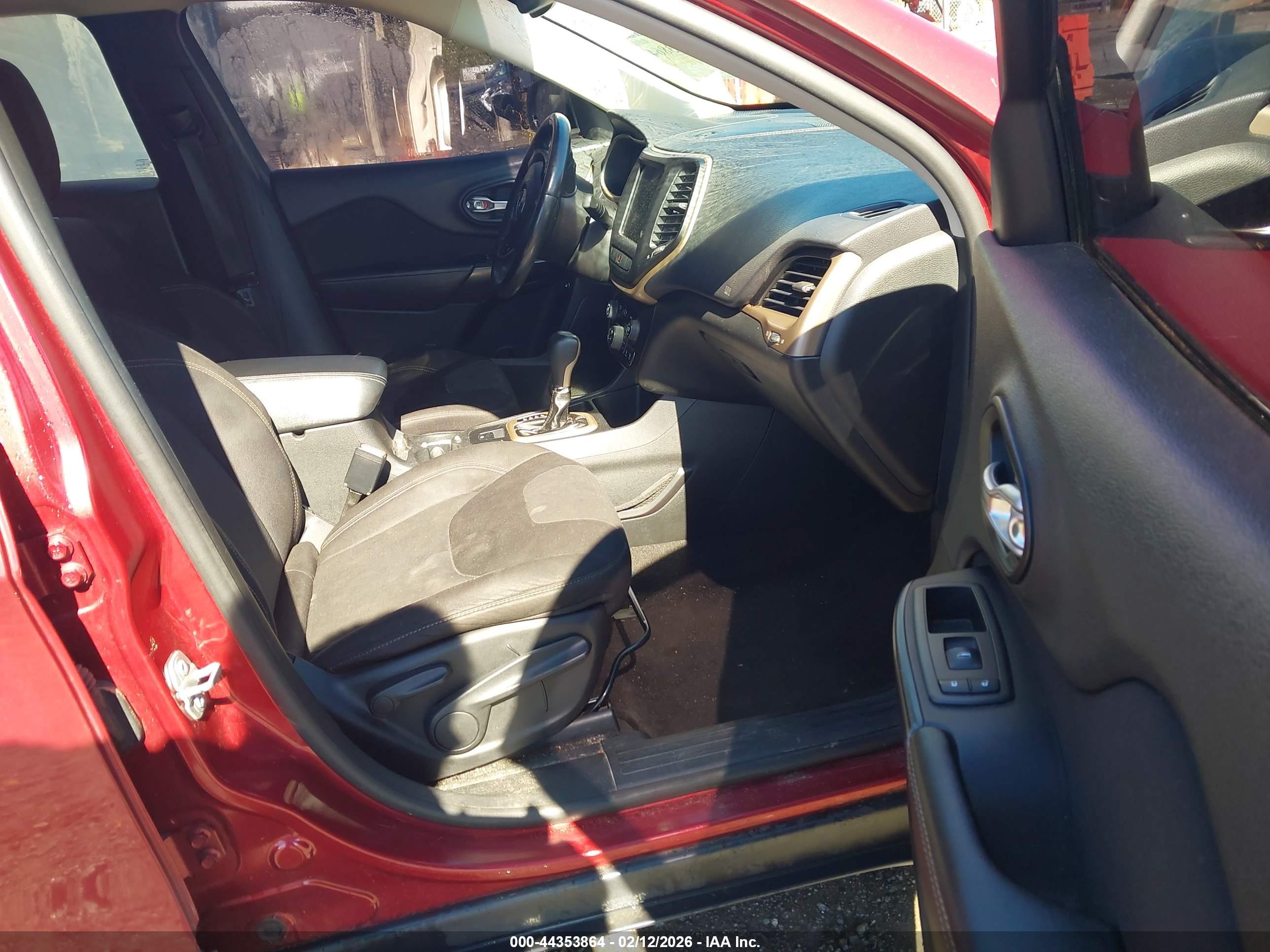 JEEP CHEROKEE image 5