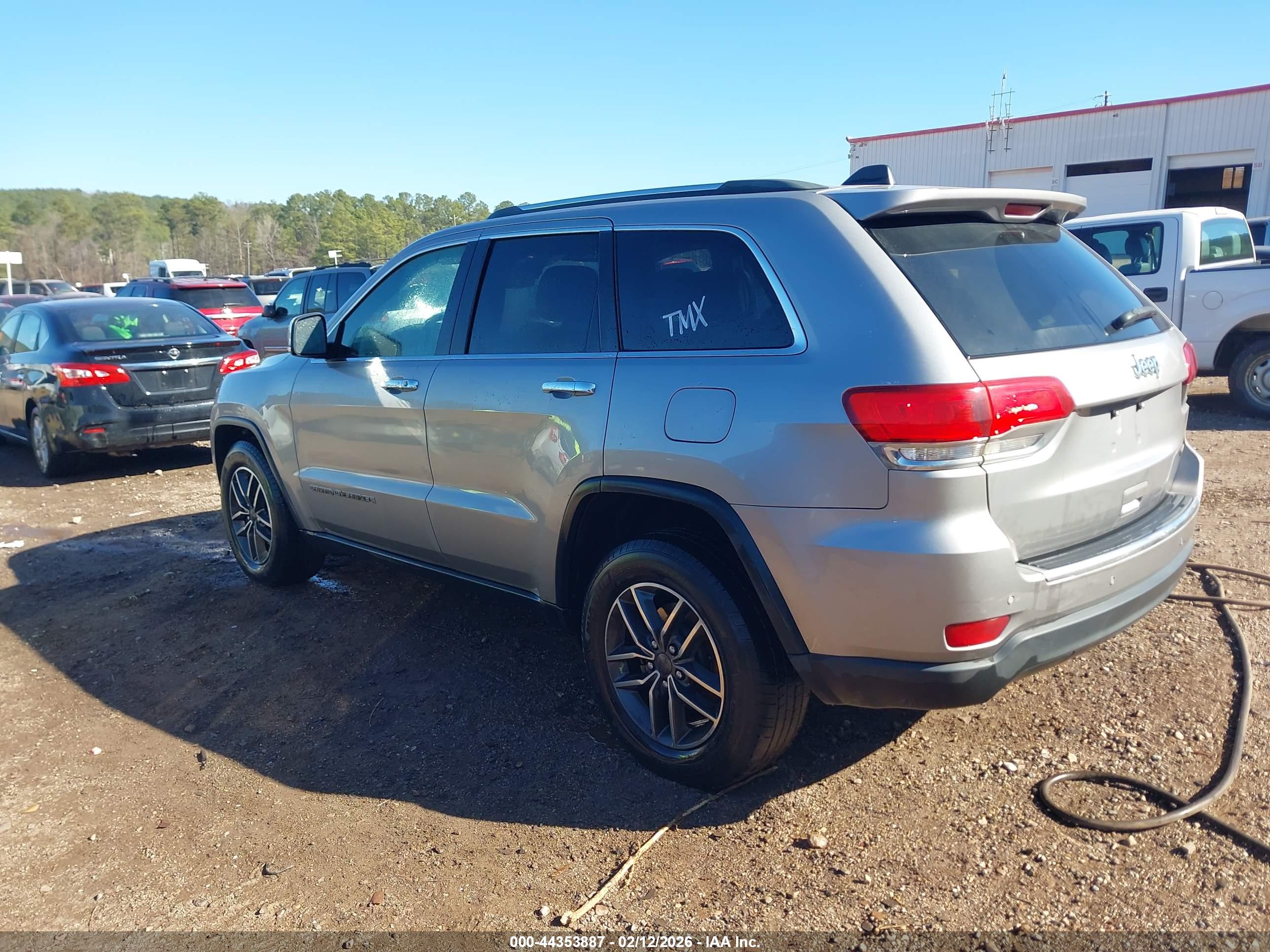 JEEP GRAND image 3