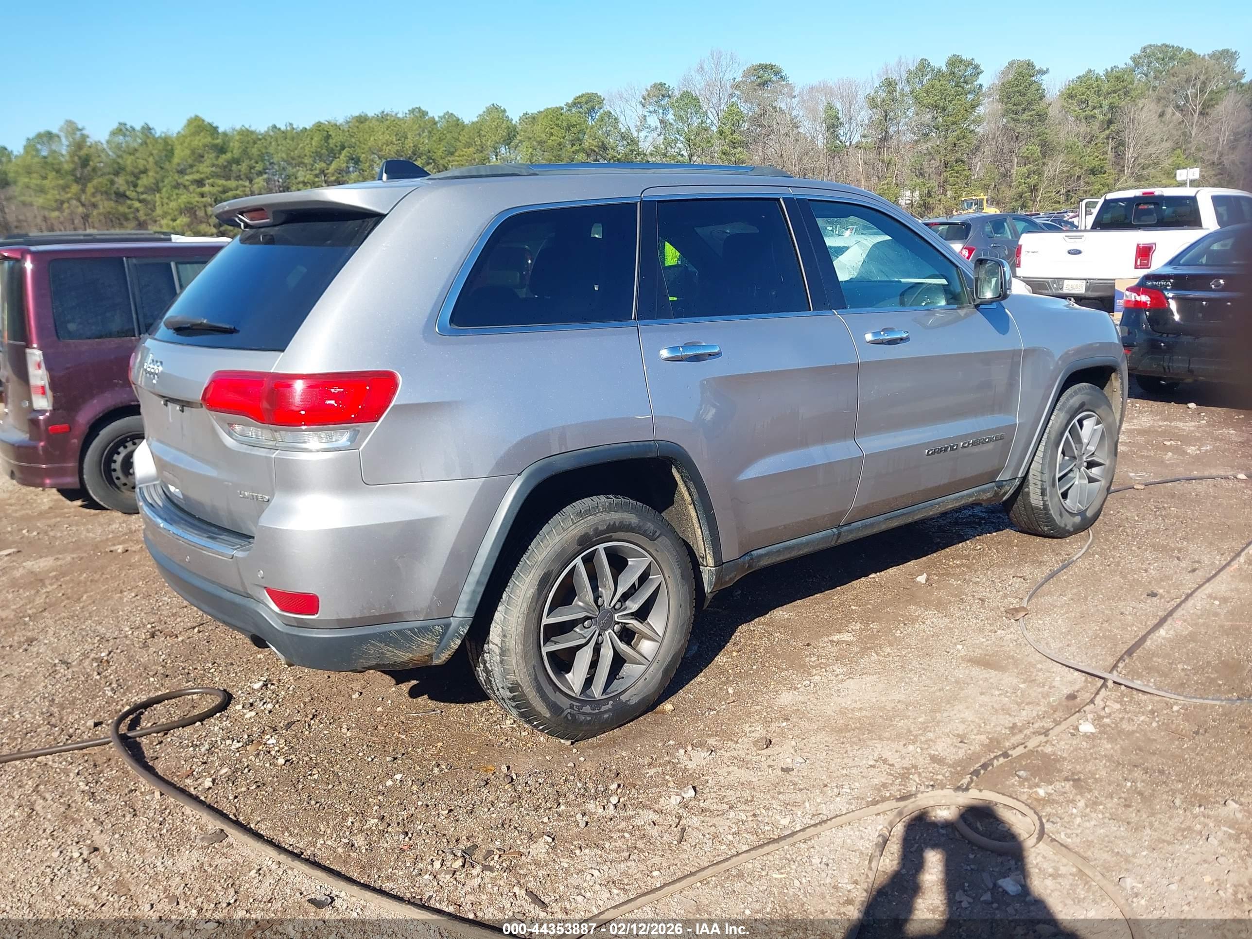 JEEP GRAND image 4
