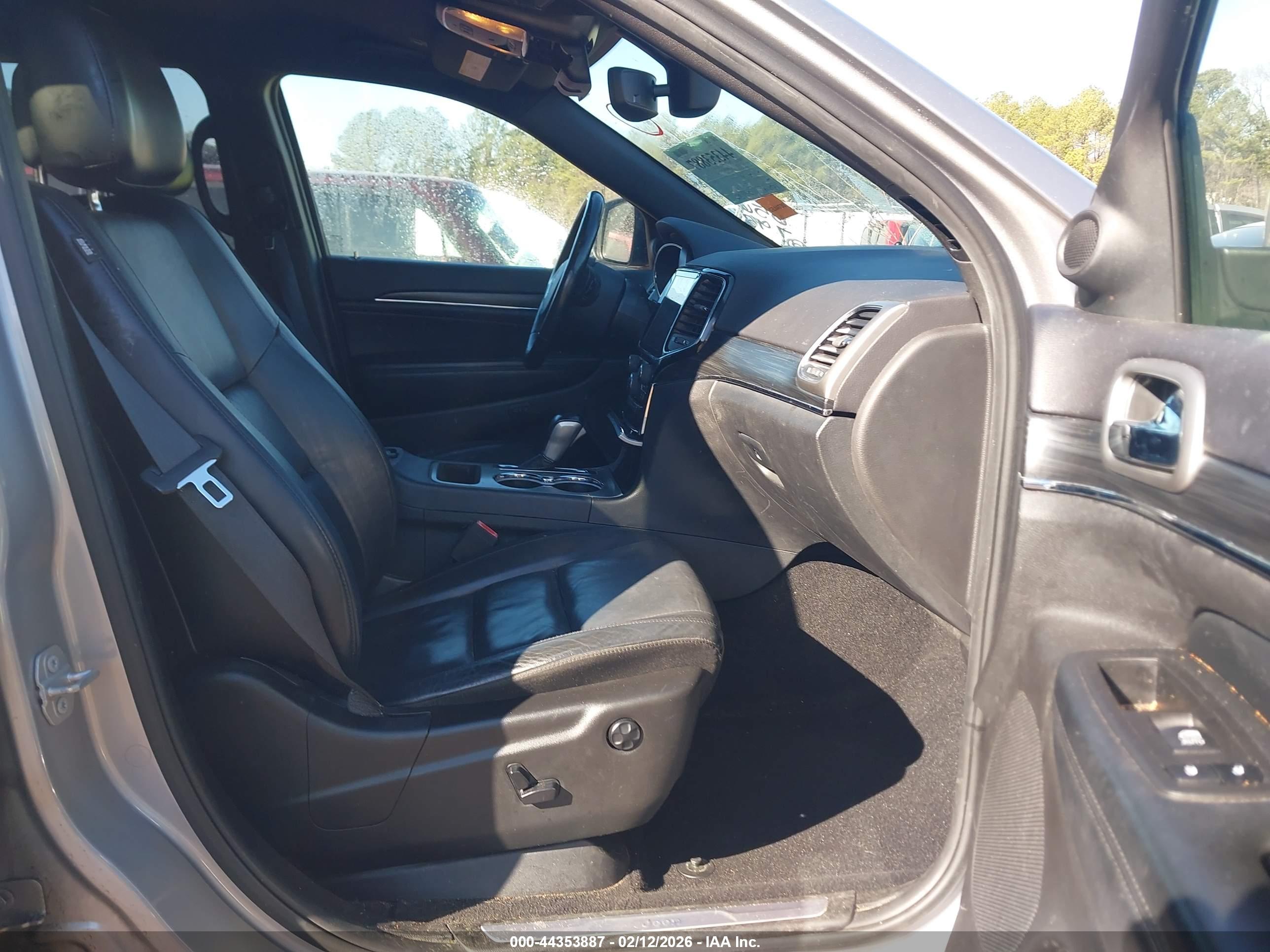 JEEP GRAND image 5