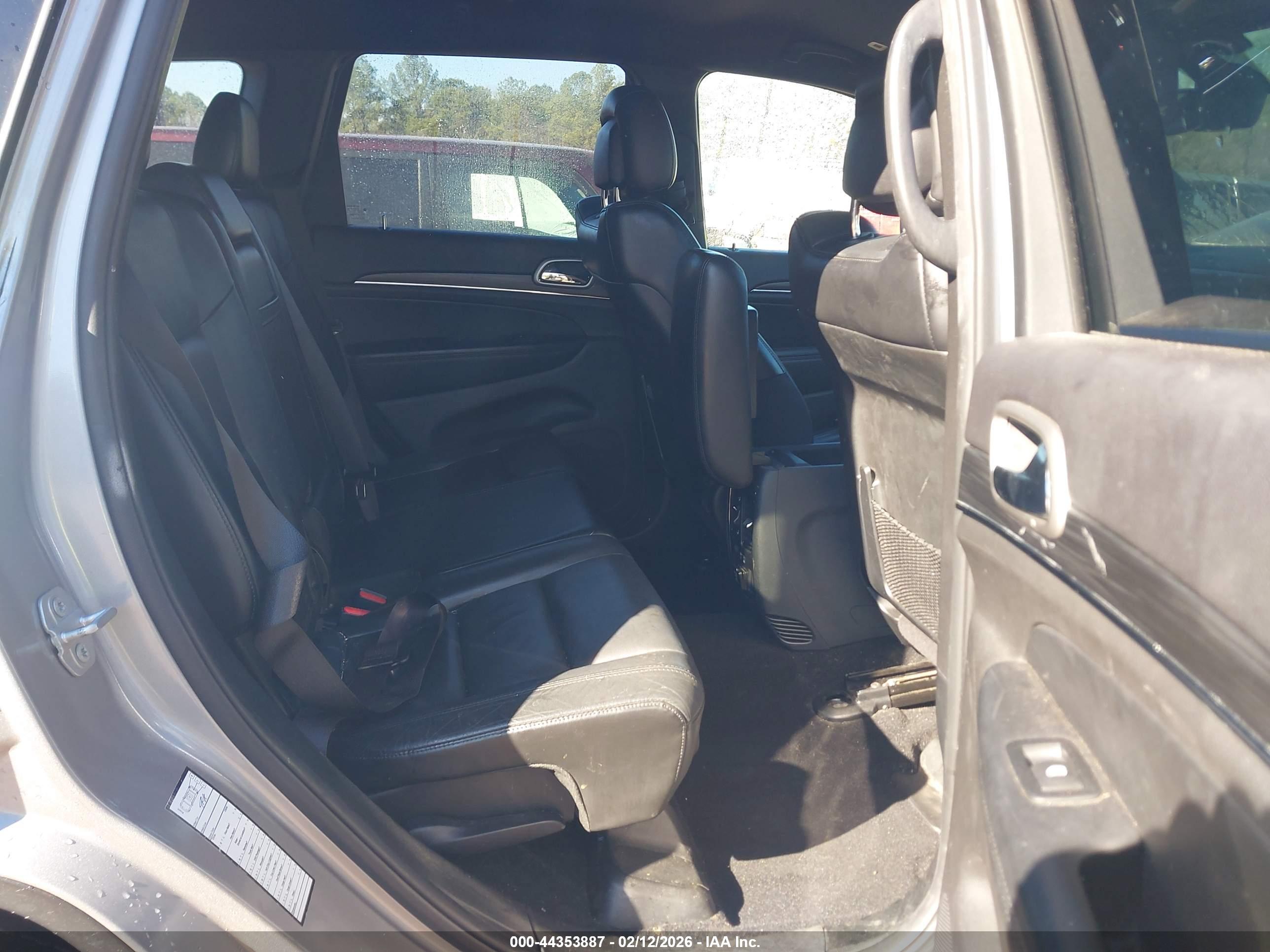 JEEP GRAND image 8