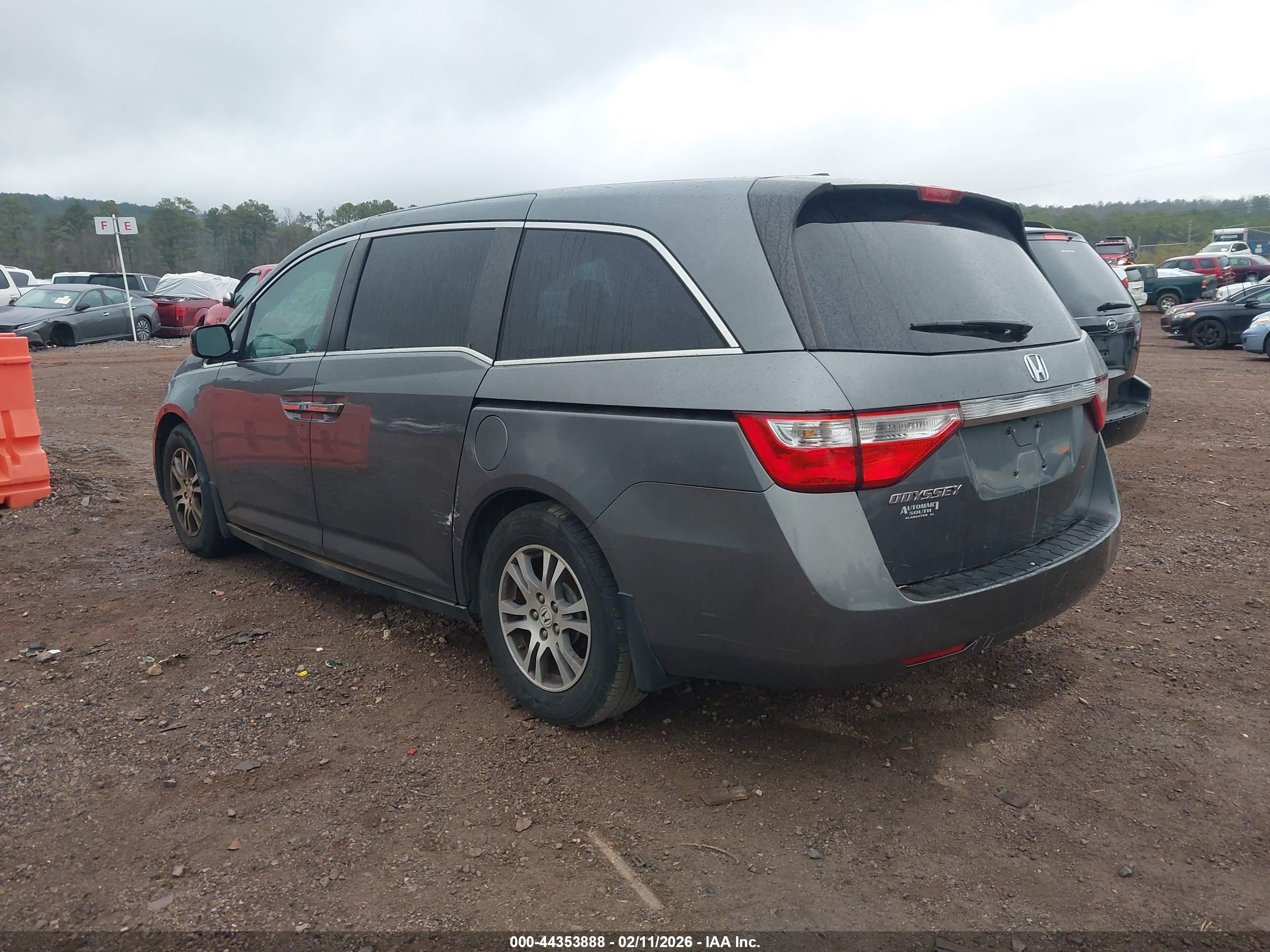 HONDA ODYSSEY image 3