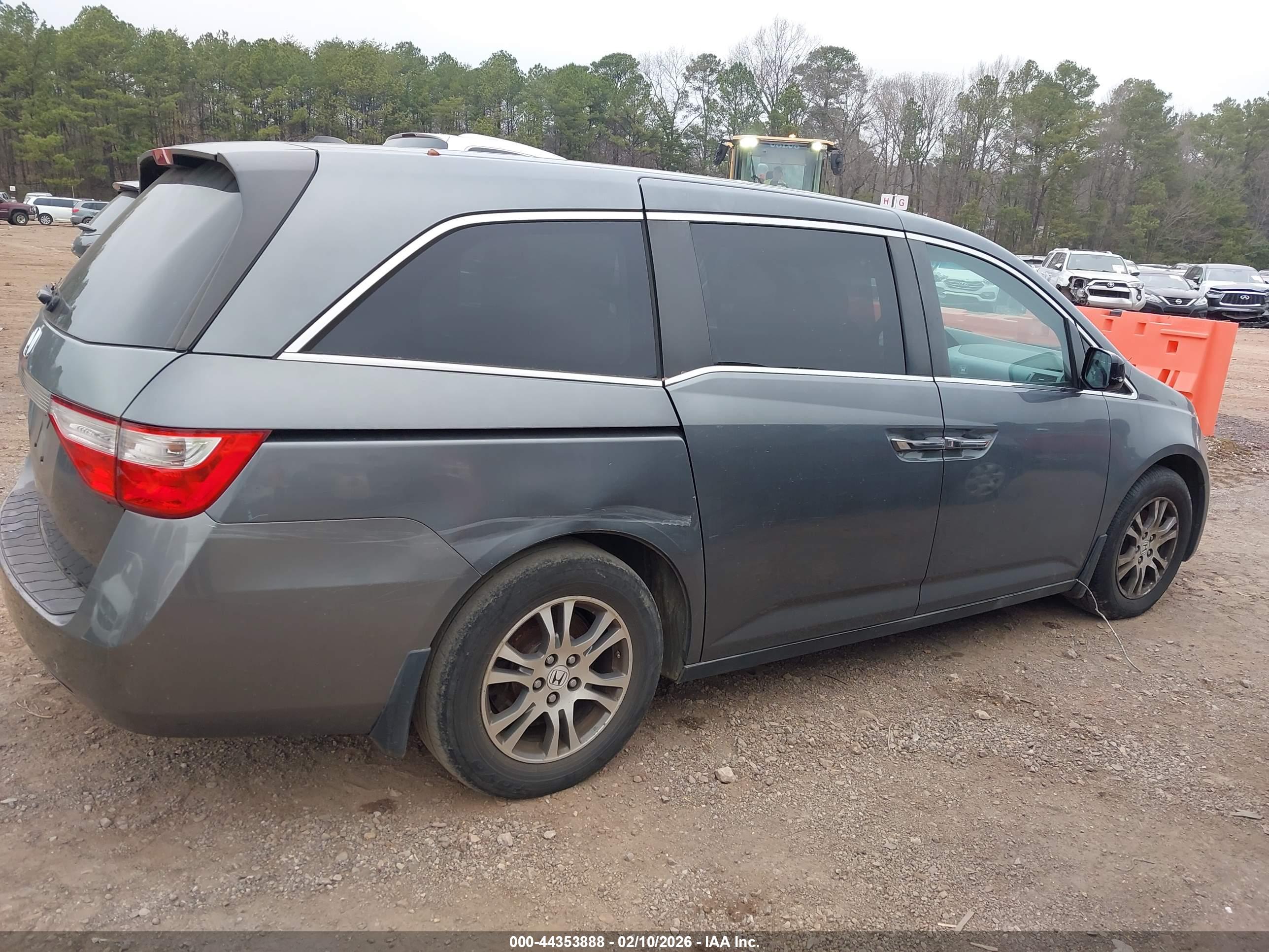 HONDA ODYSSEY image 6