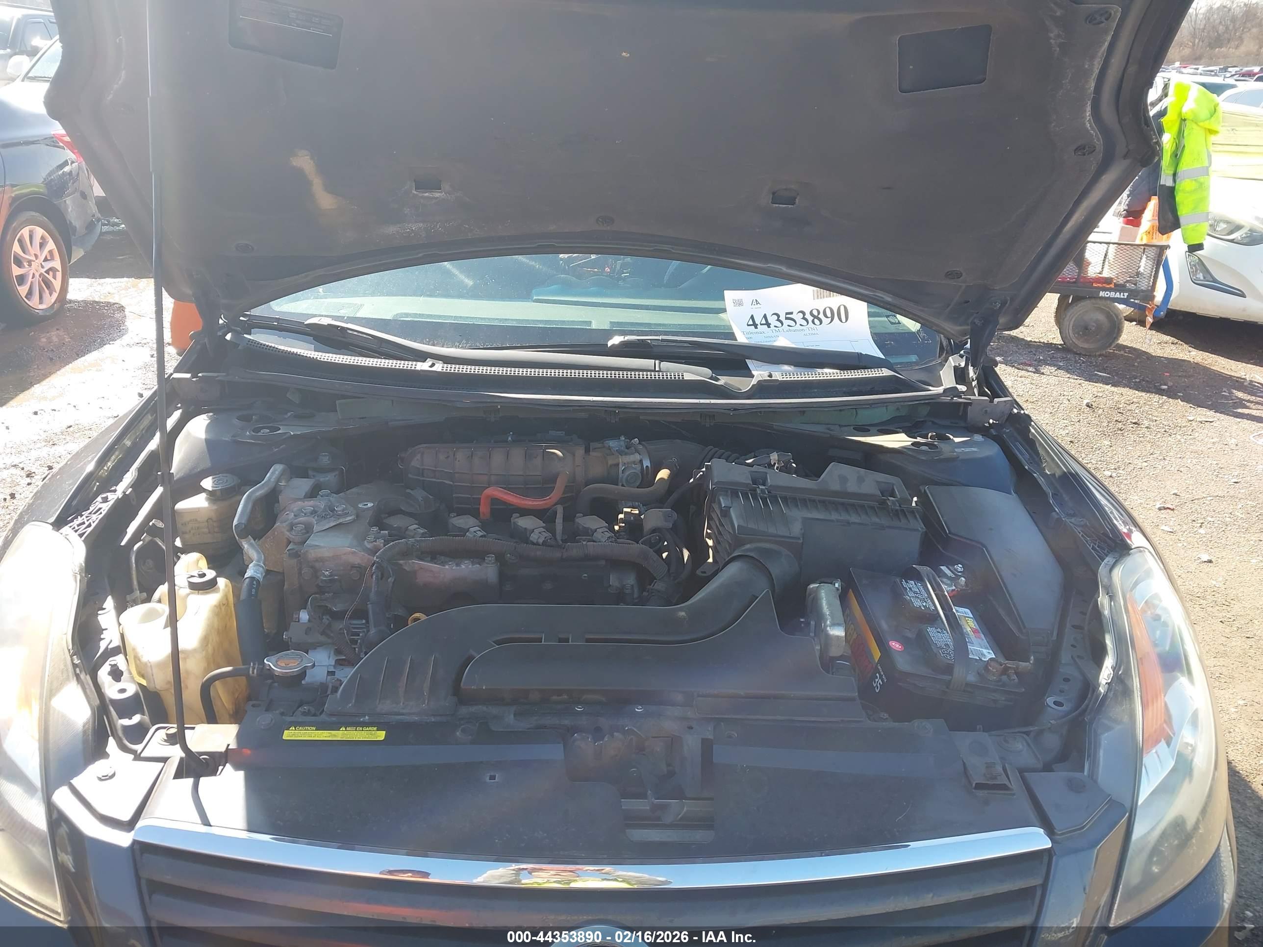 NISSAN ALTIMA image 10