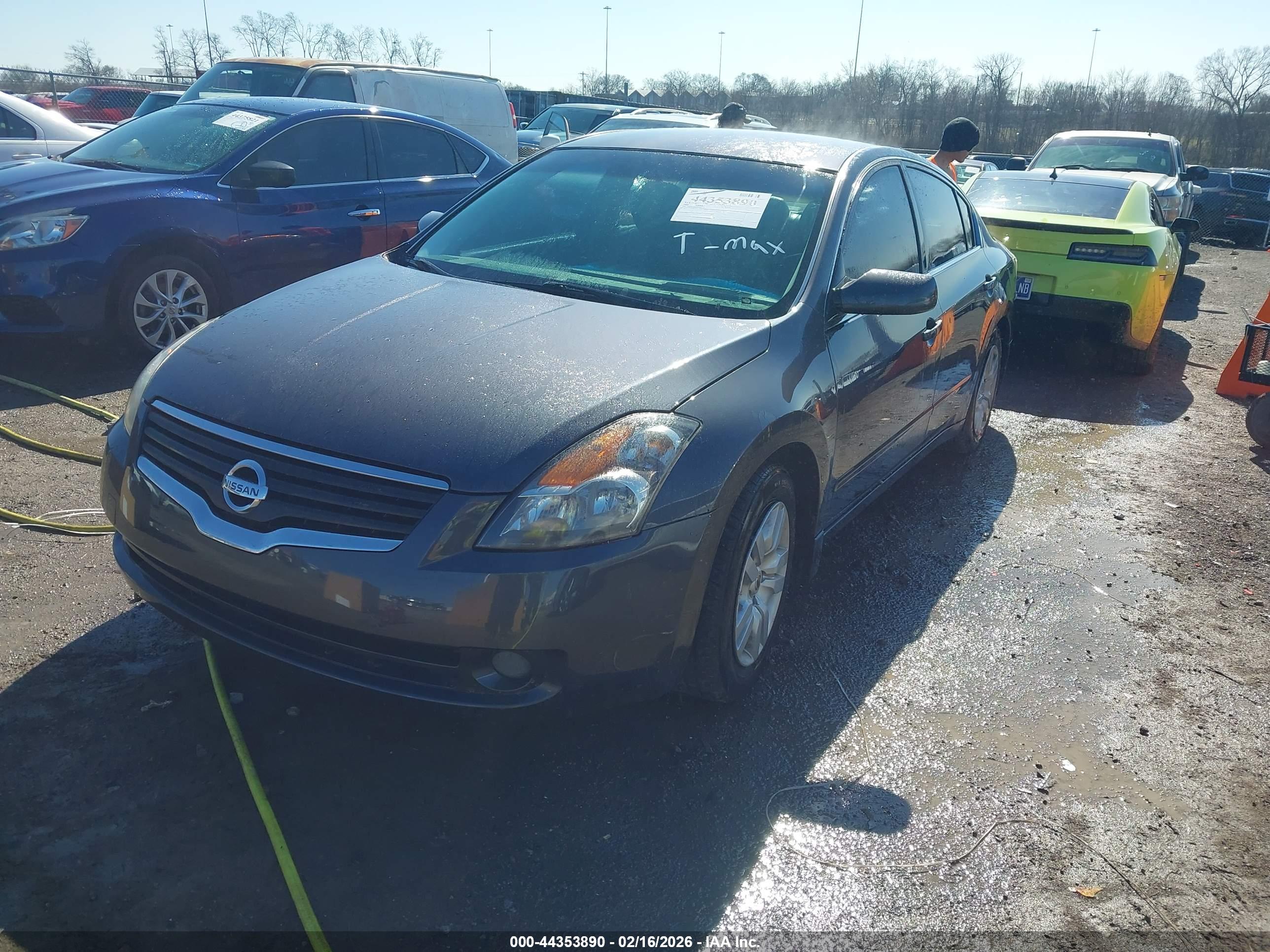 NISSAN ALTIMA image 2