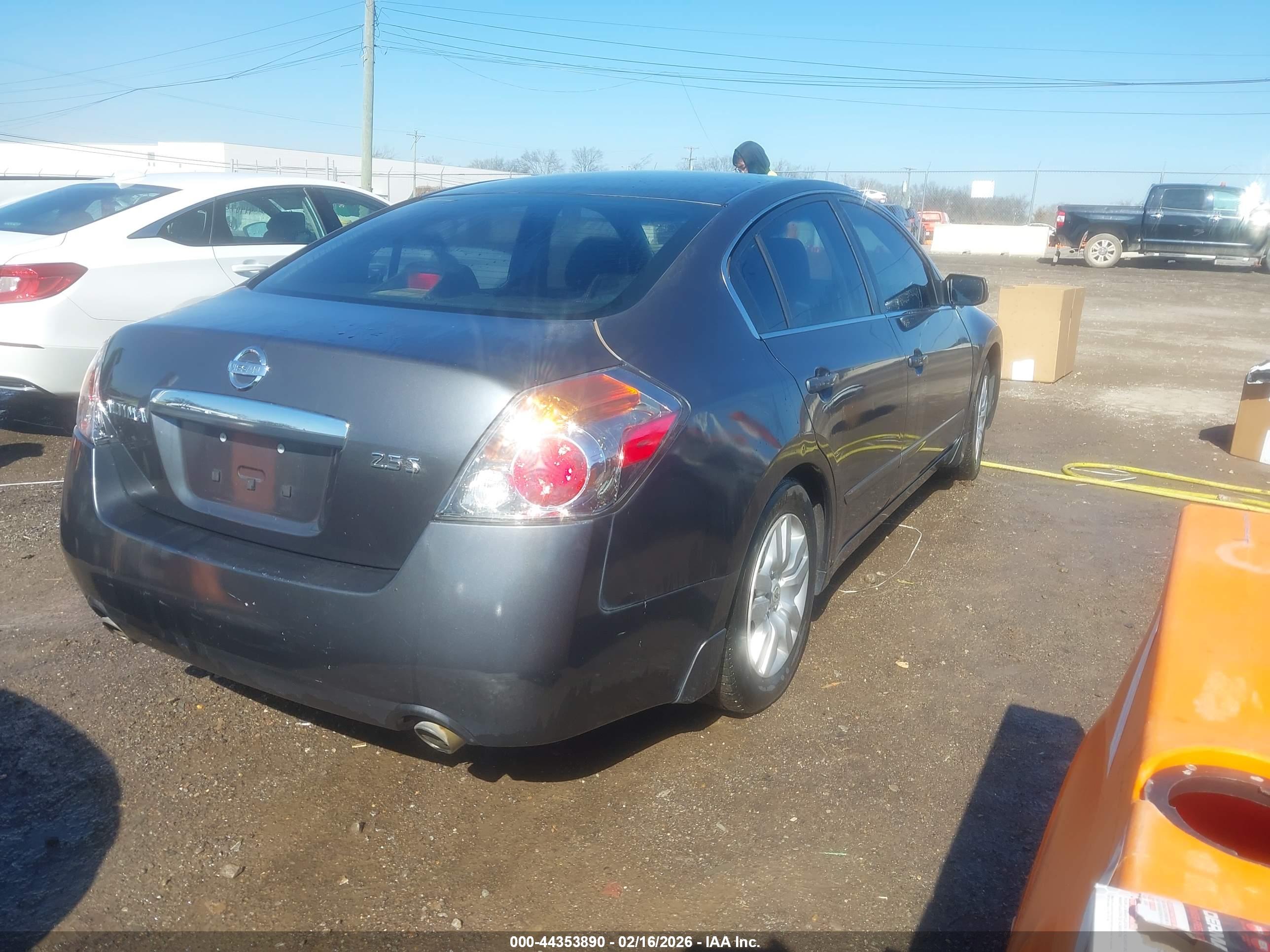 NISSAN ALTIMA image 4