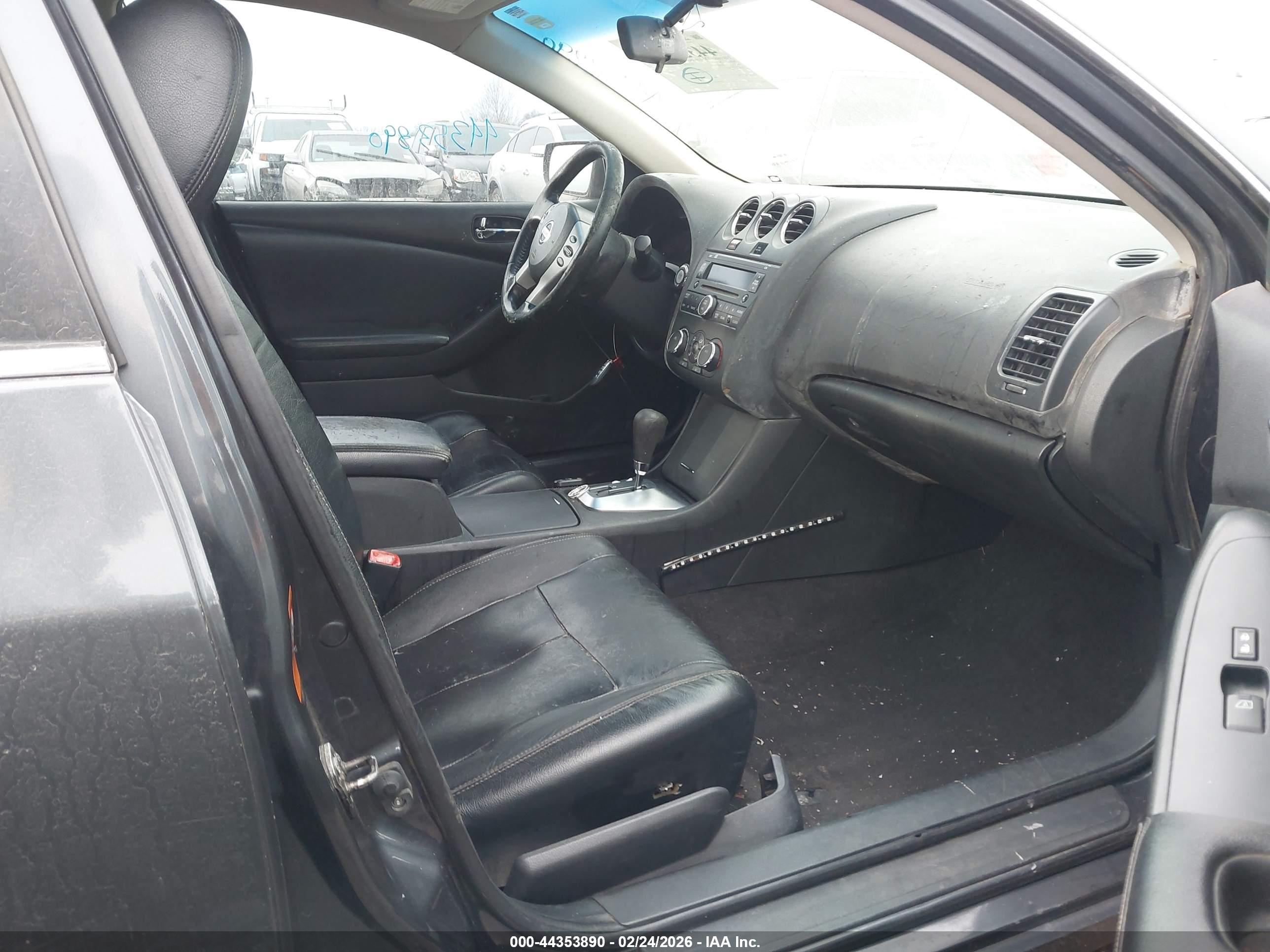 NISSAN ALTIMA image 5