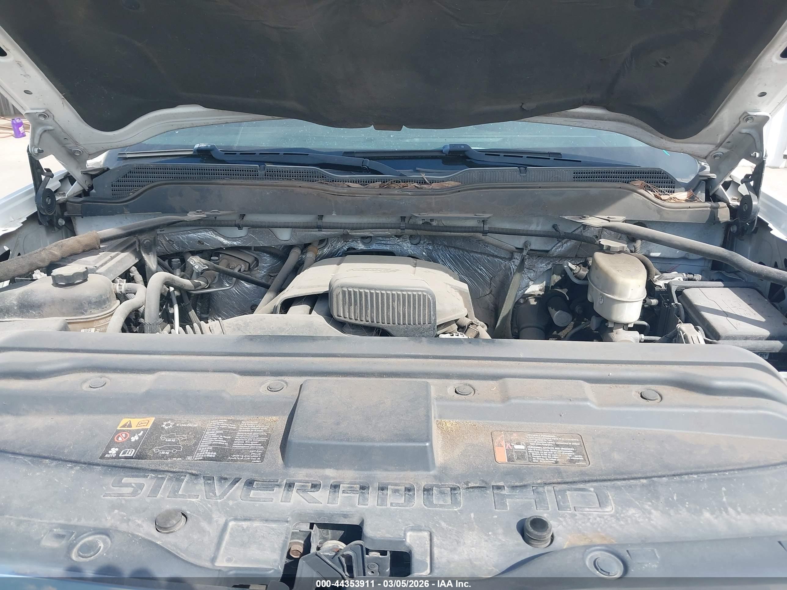 CHEVROLET SILVERADO image 10