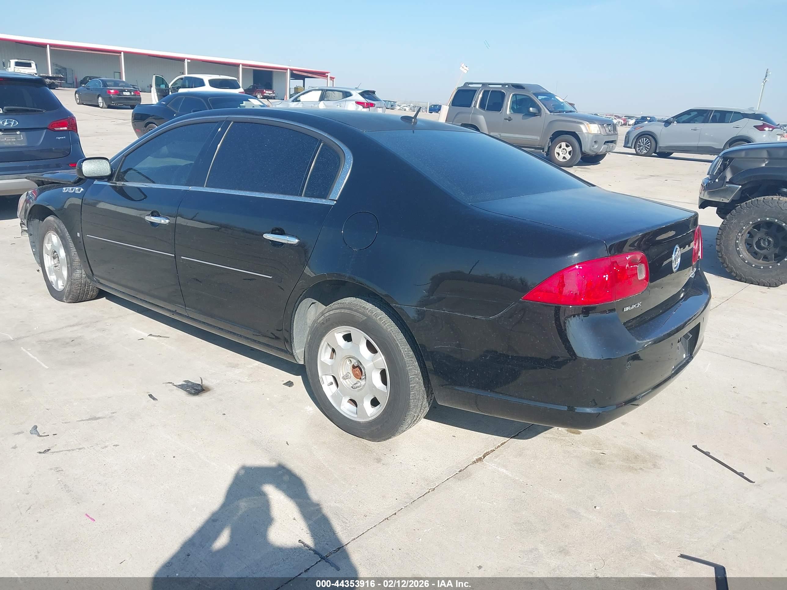BUICK LUCERNE image 3