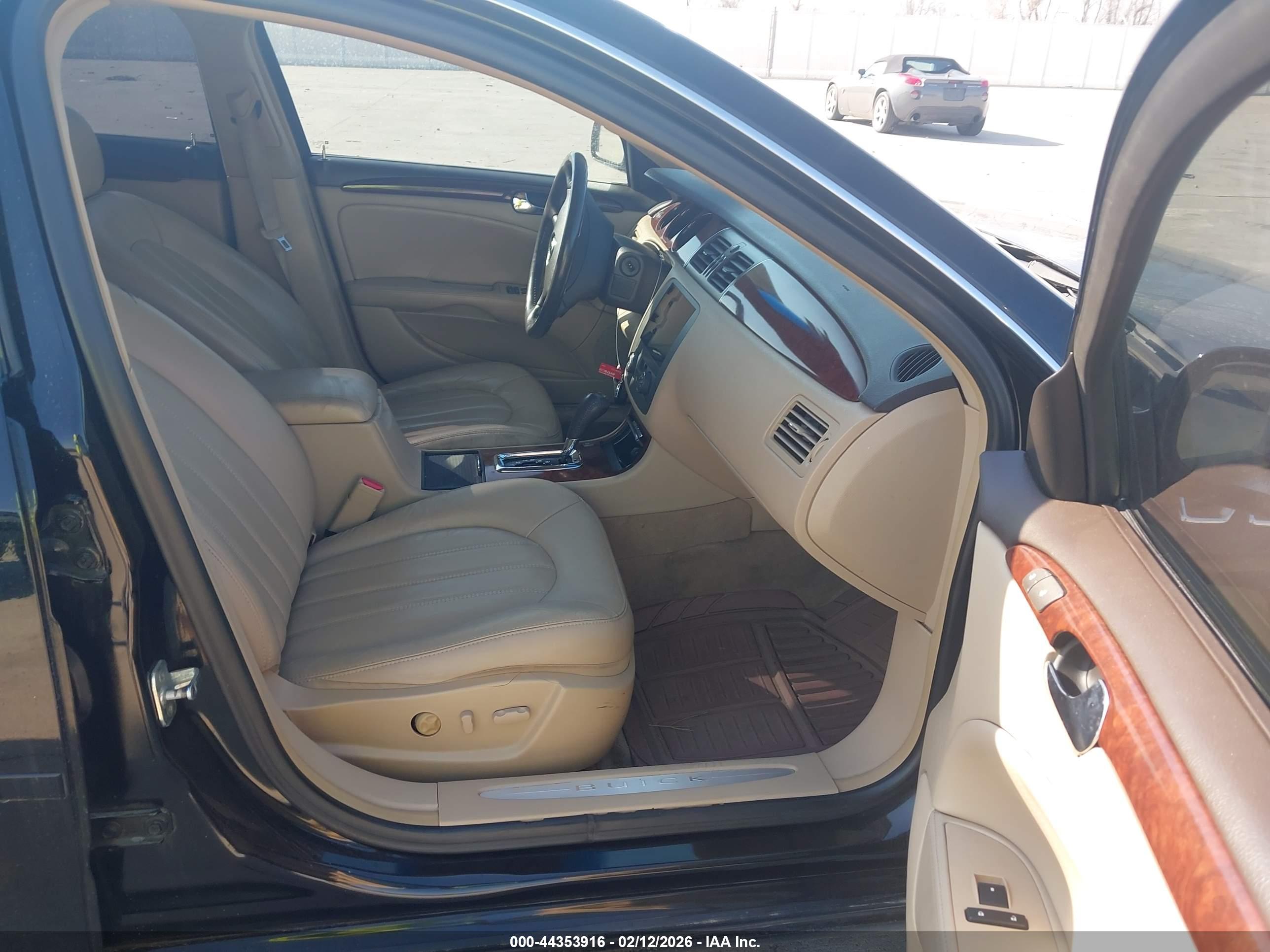 BUICK LUCERNE image 5