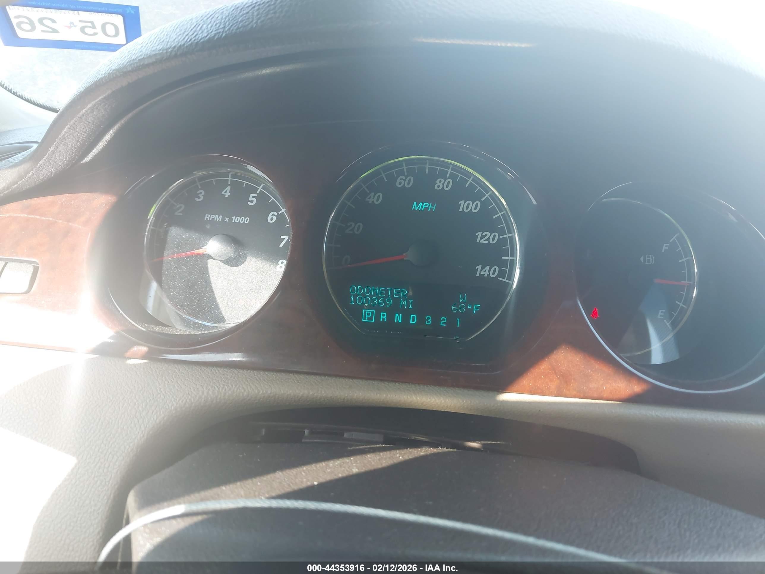 BUICK LUCERNE image 7