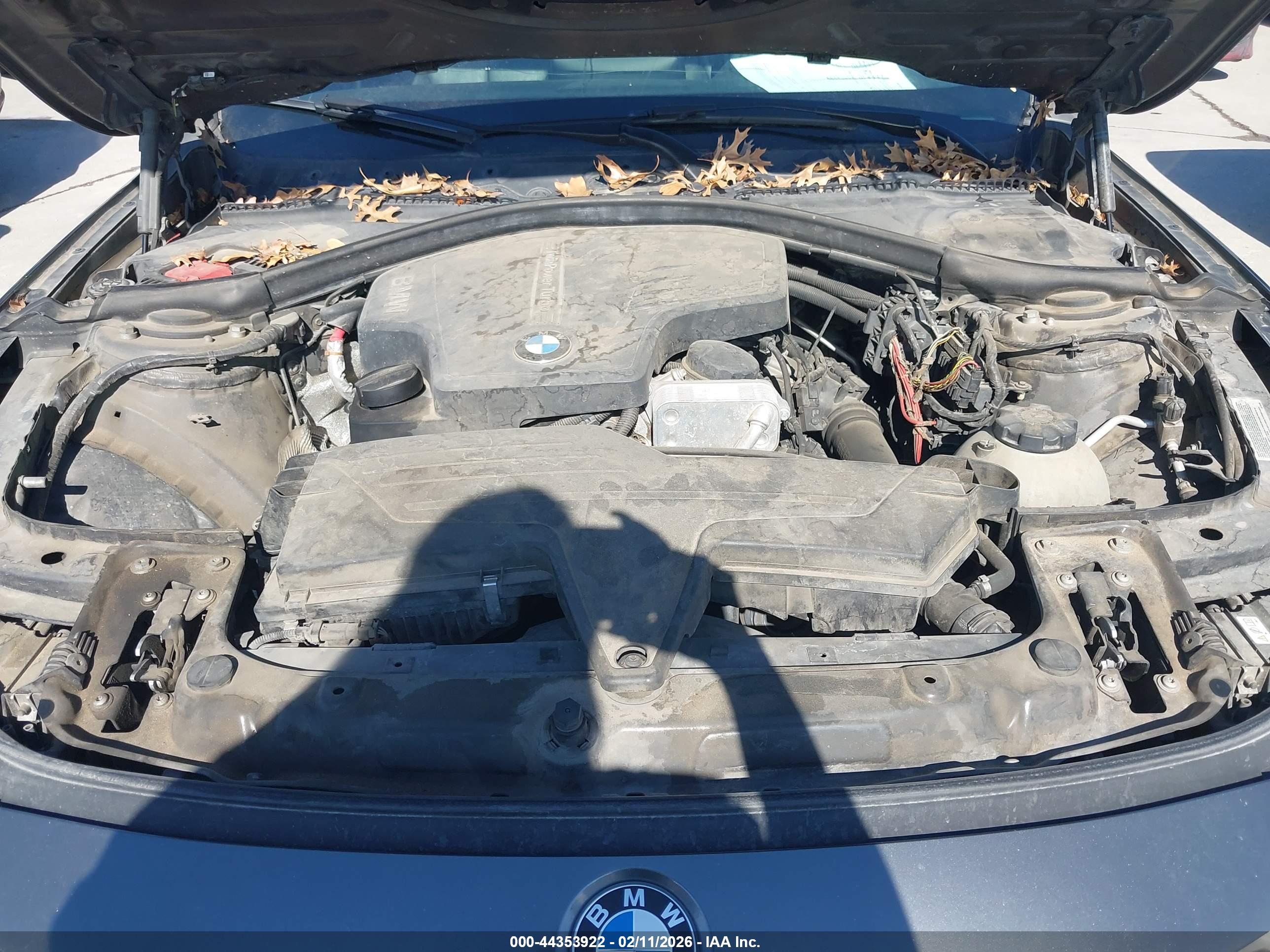 BMW 328I image 10