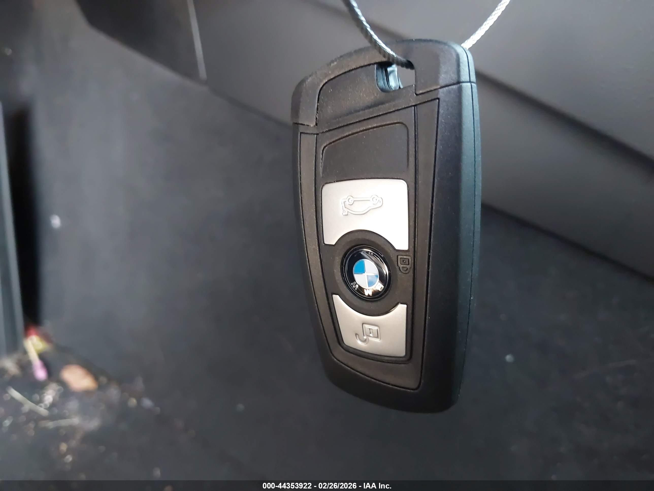 BMW 328I image 11