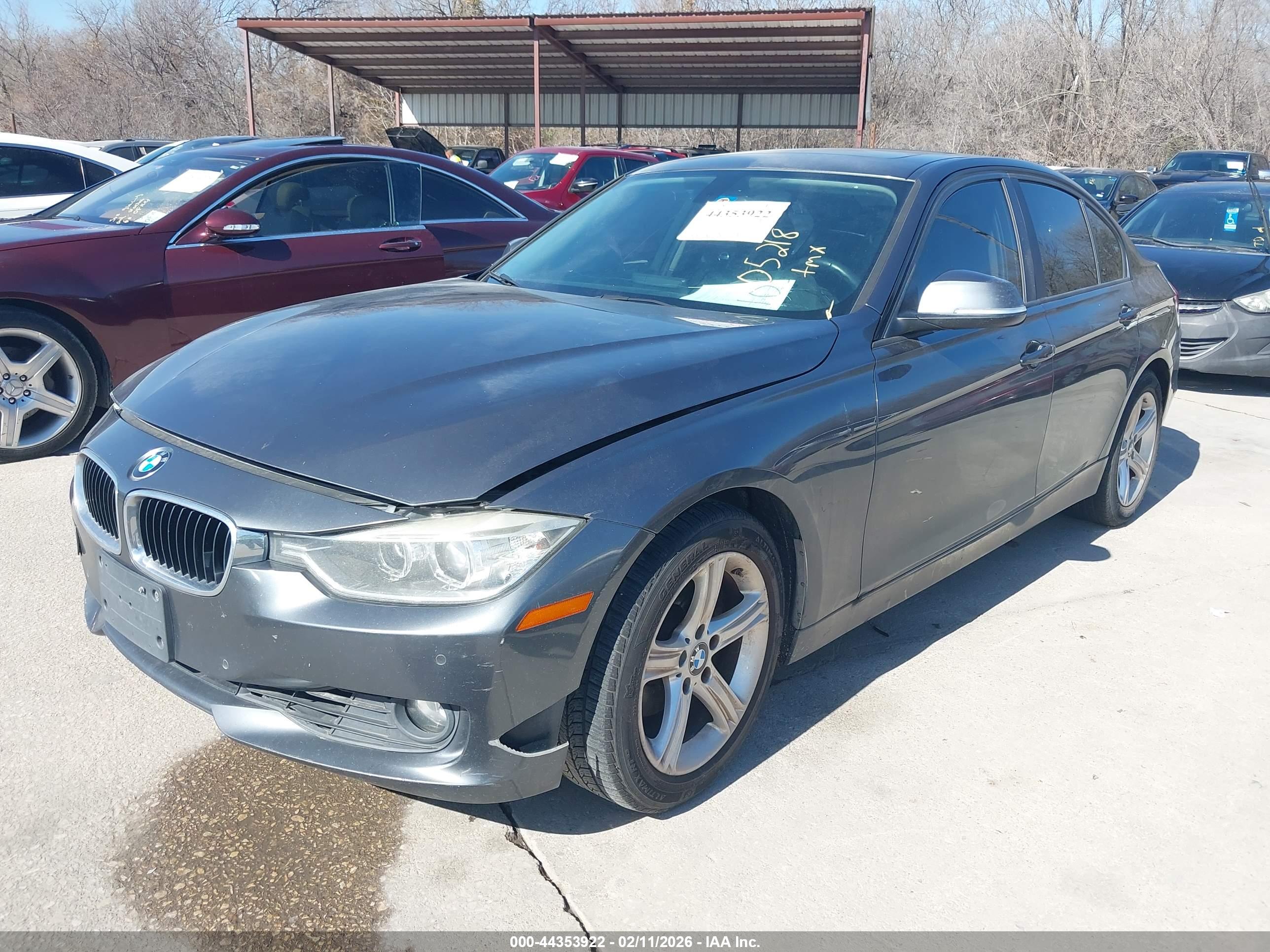 BMW 328I image 2