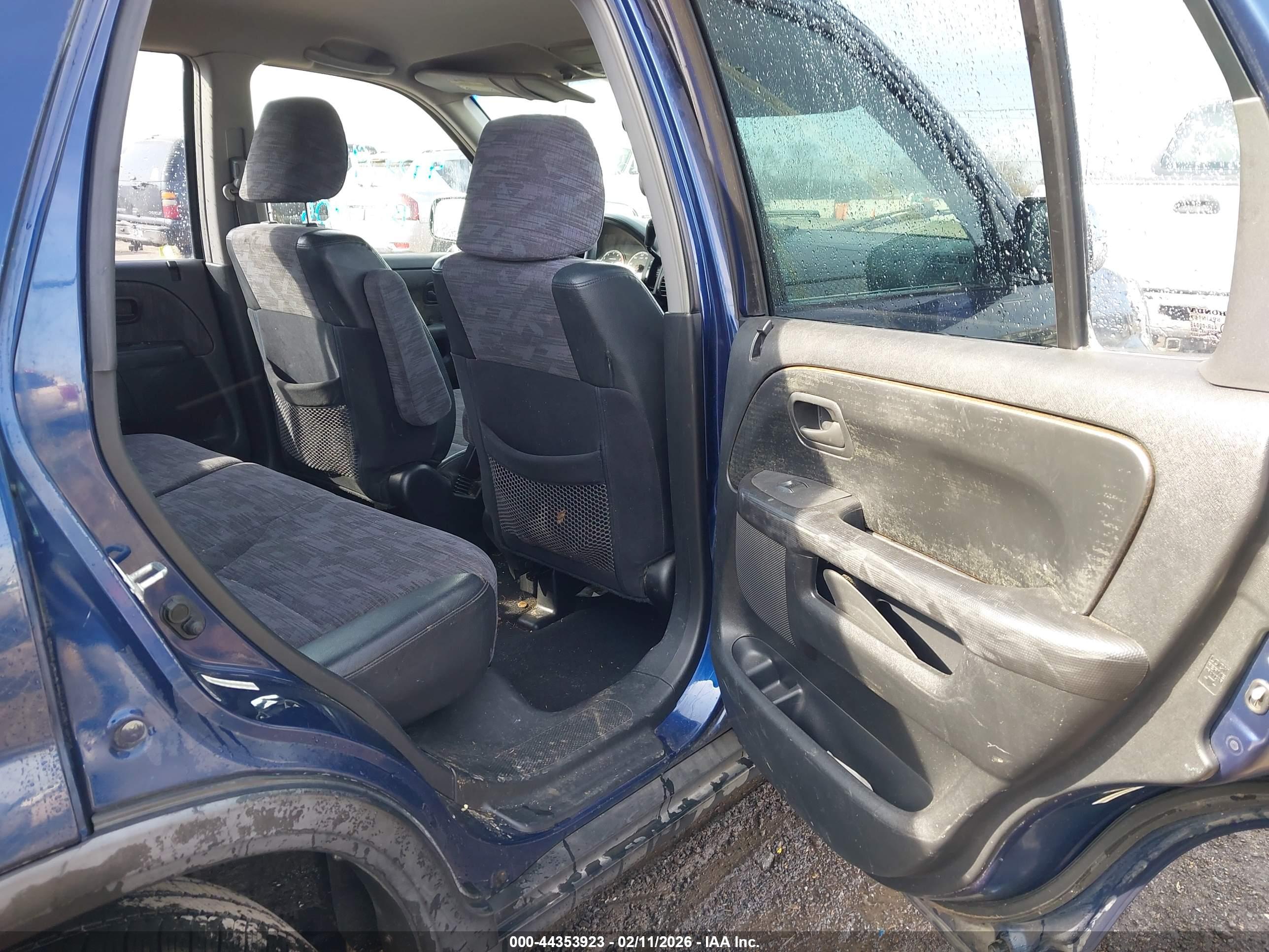 HONDA CR-V image 8