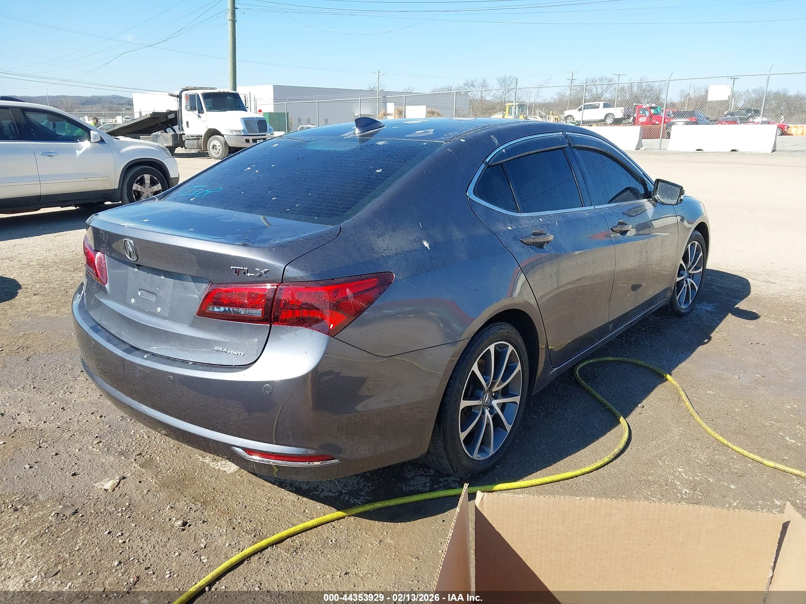 ACURA TLX image 4