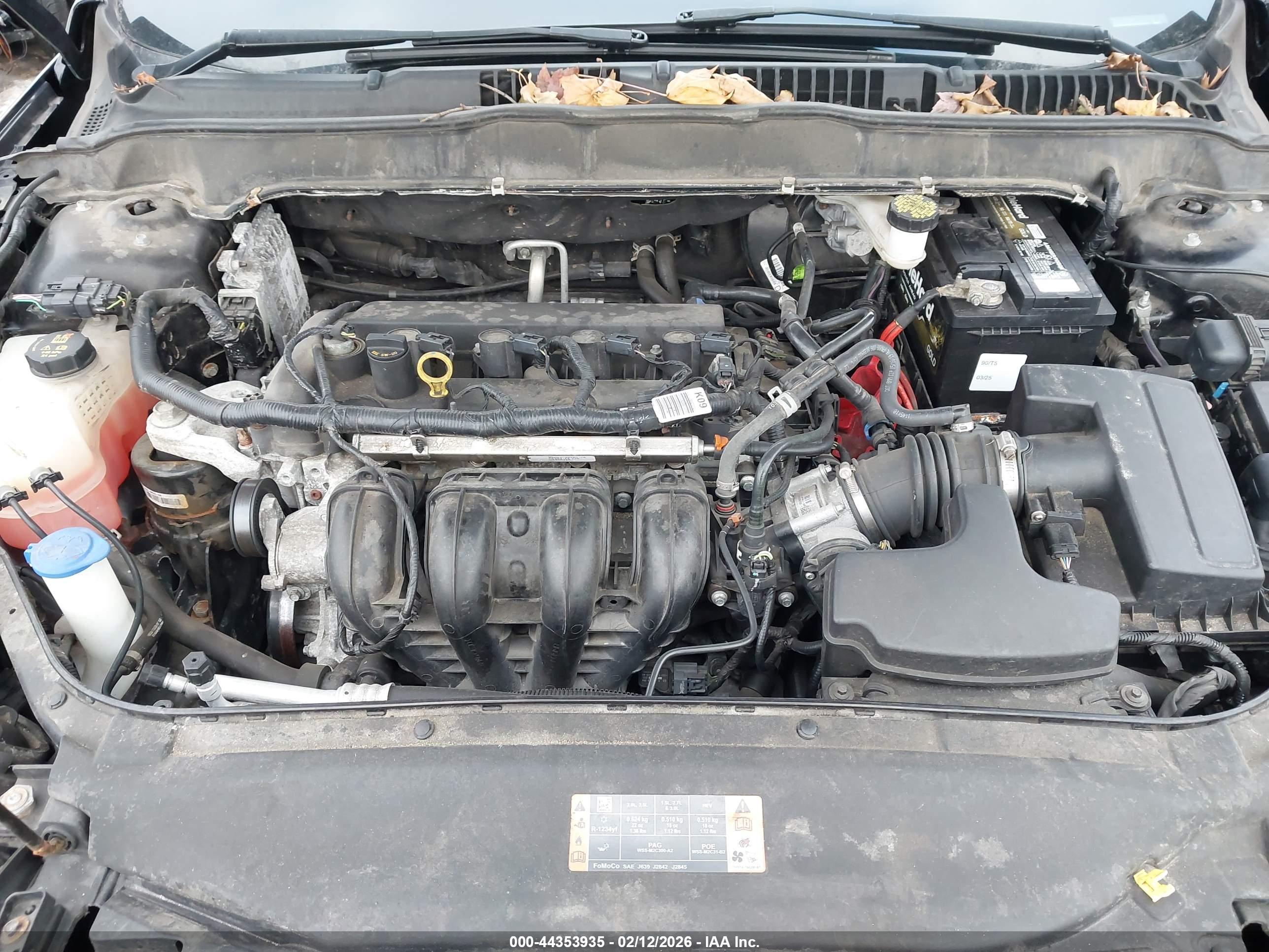 FORD FUSION image 10
