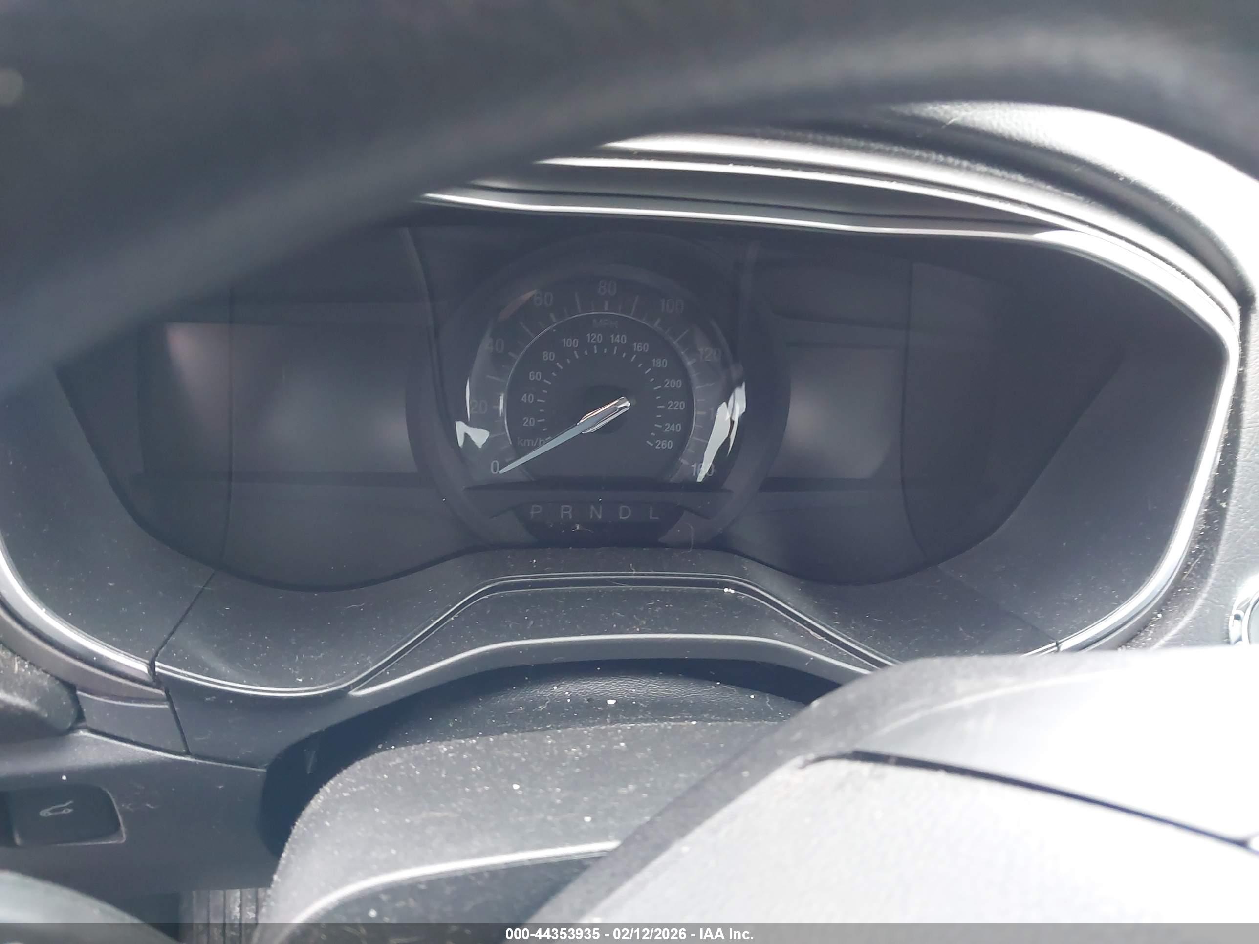 FORD FUSION image 7