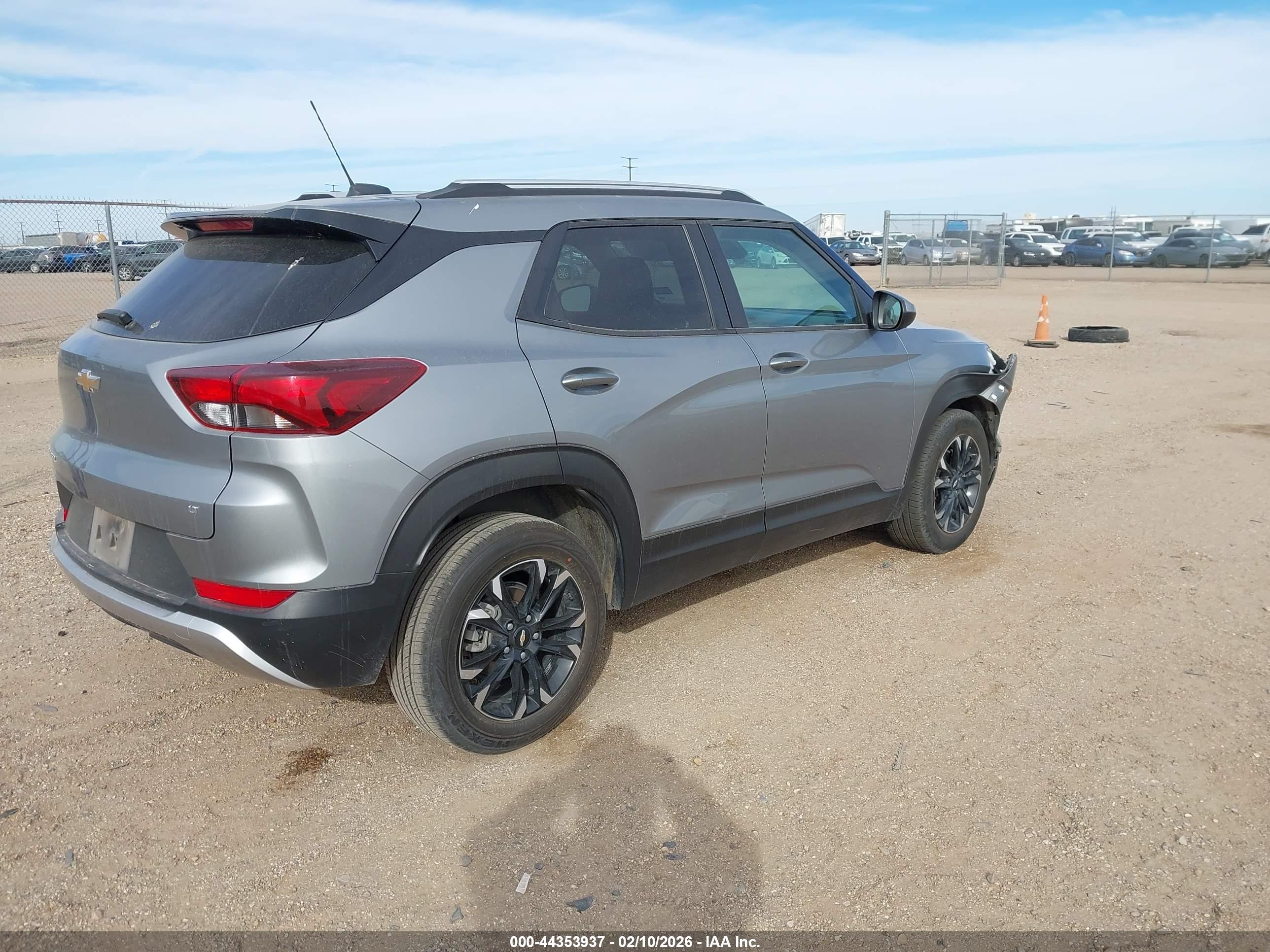 CHEVROLET TRAILBLAZER image 4
