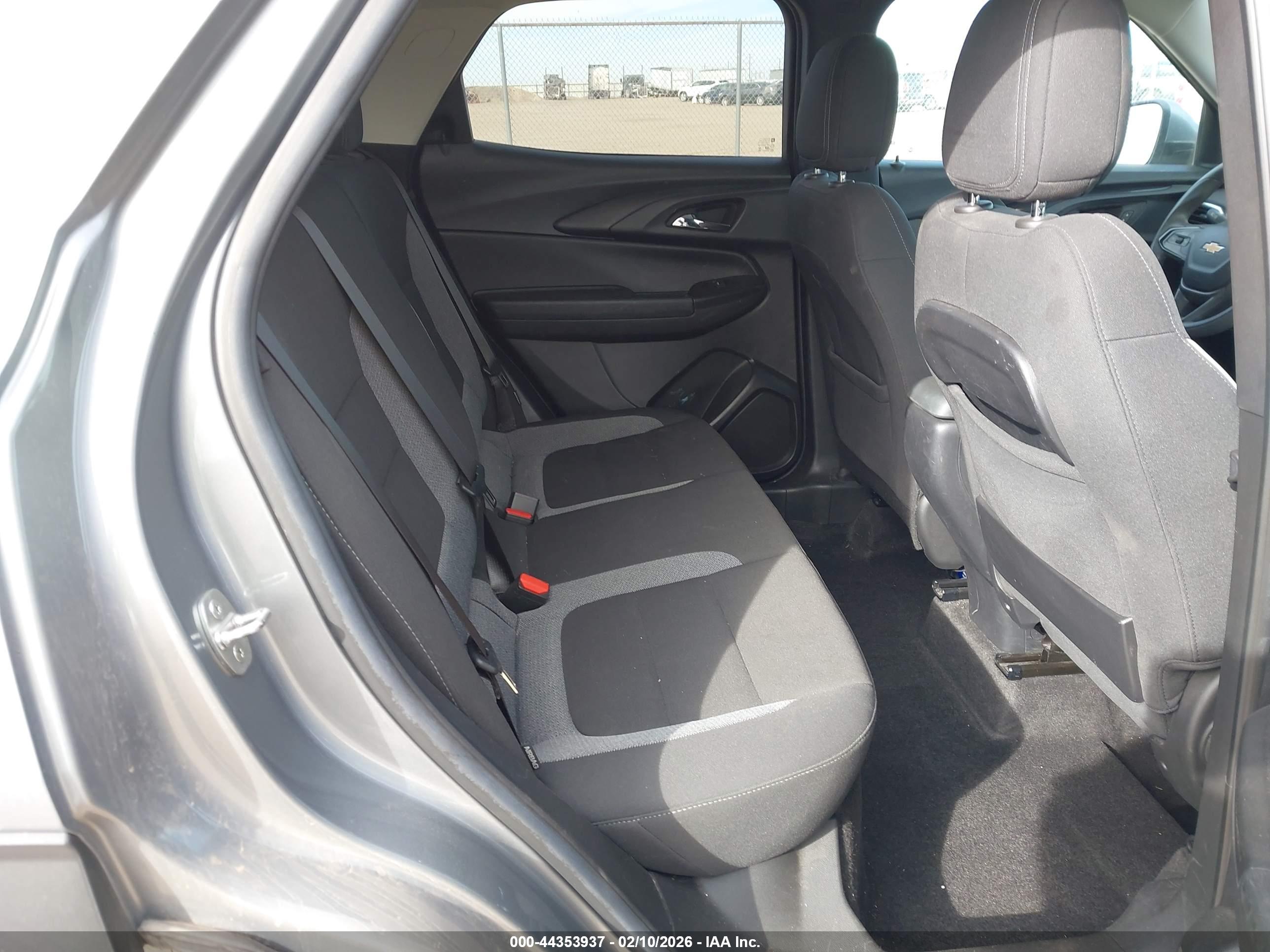 CHEVROLET TRAILBLAZER image 8