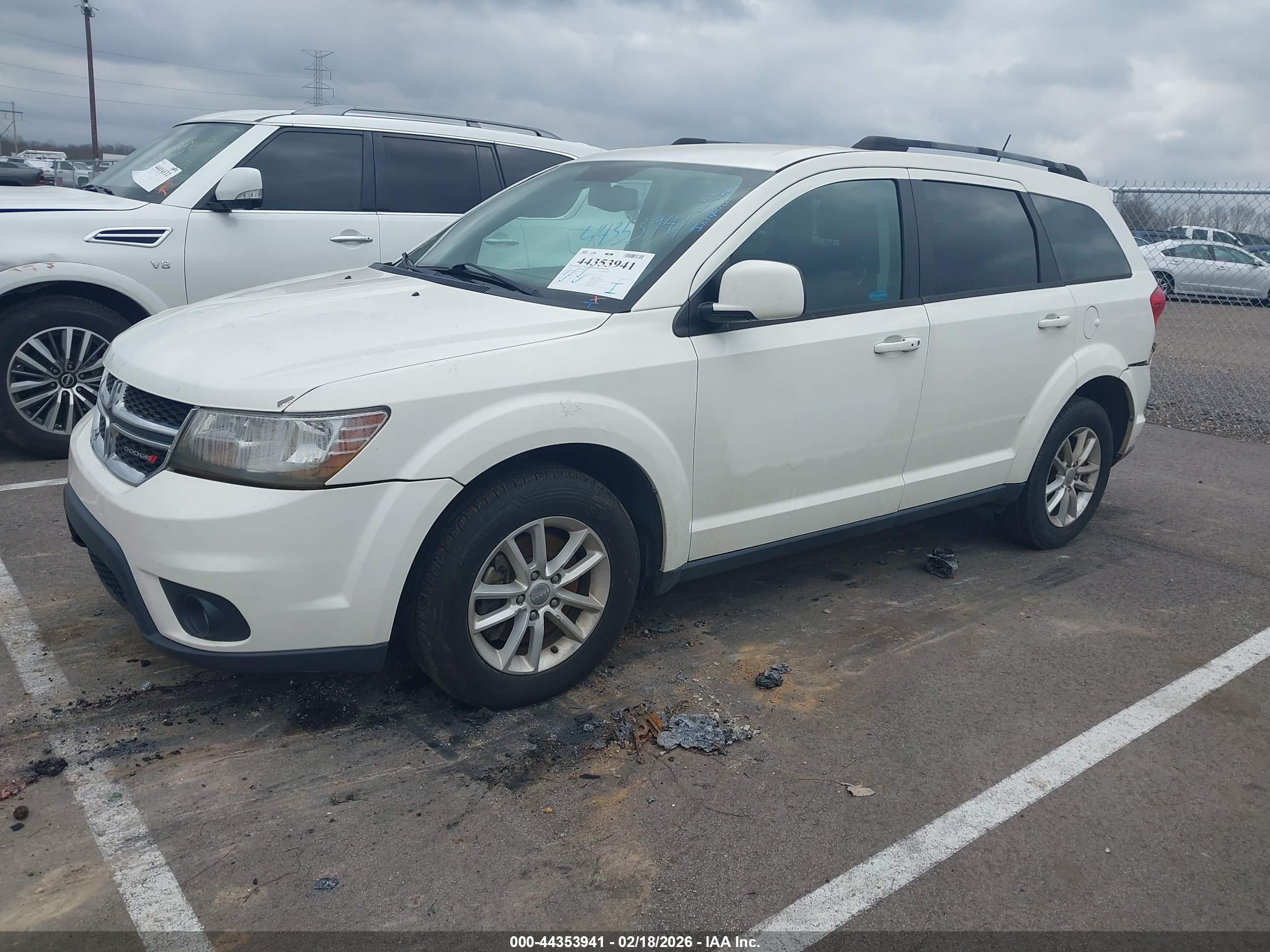 DODGE JOURNEY image 2
