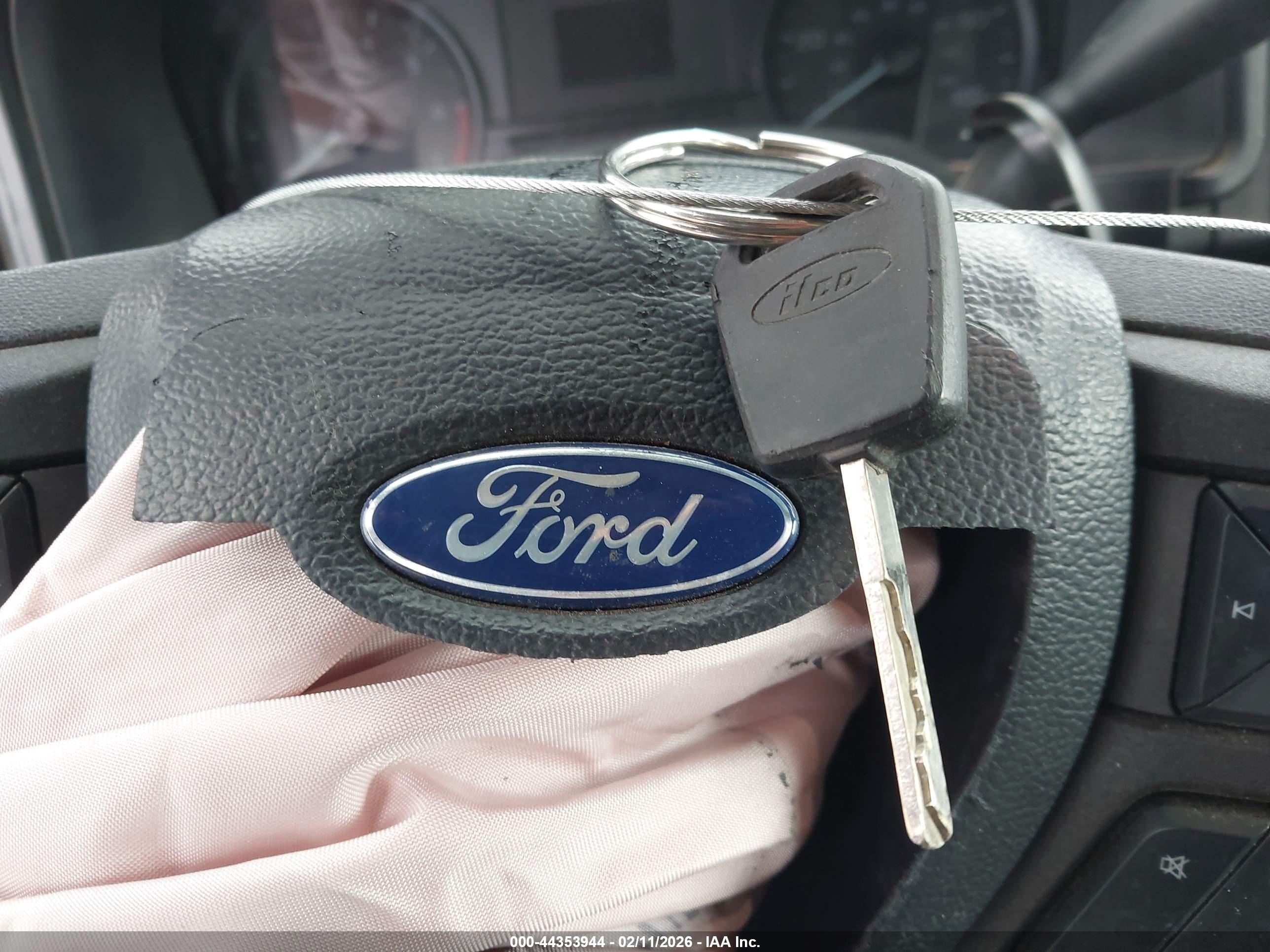 FORD F-250 image 11