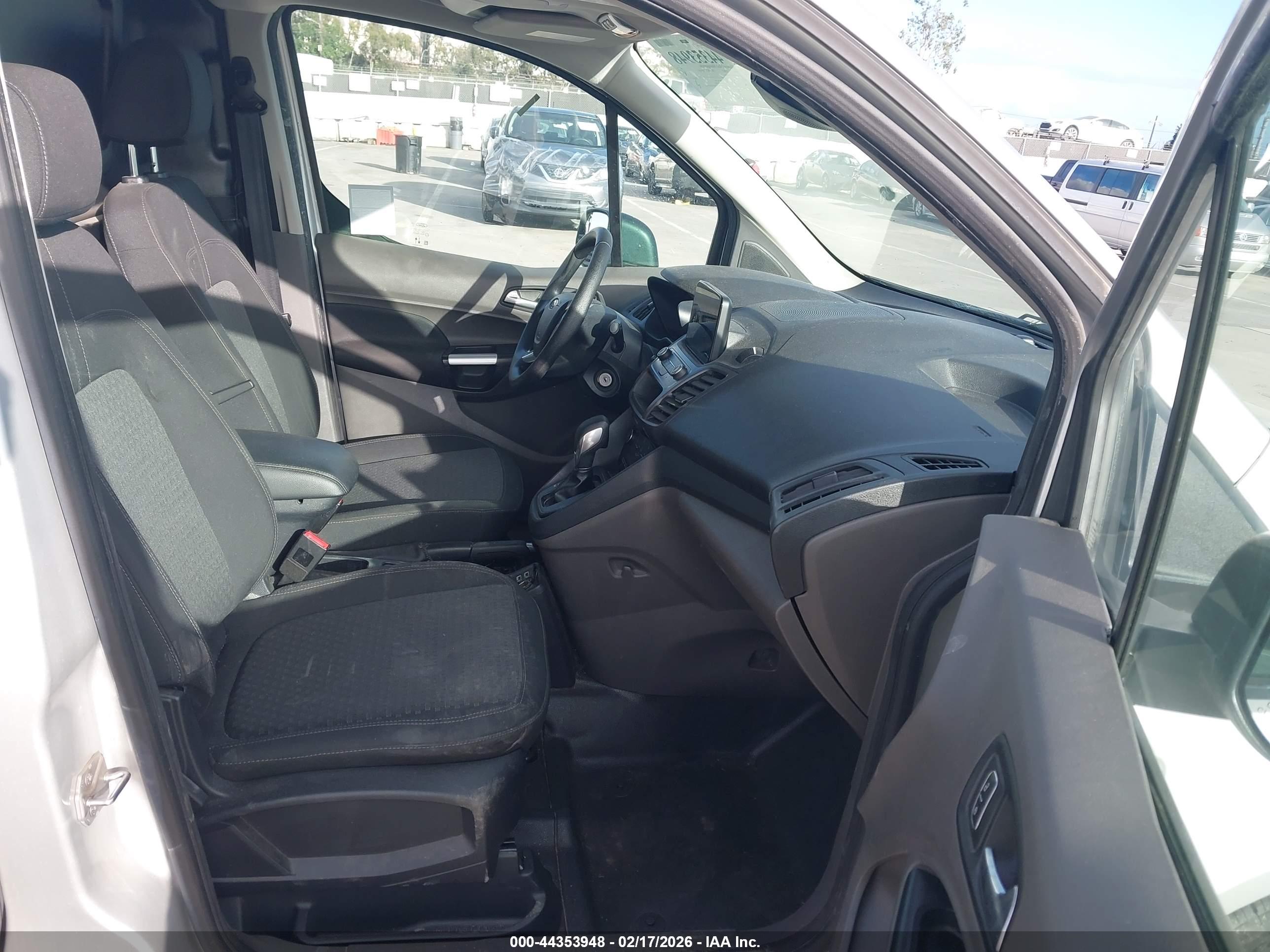 FORD TRANSIT image 5
