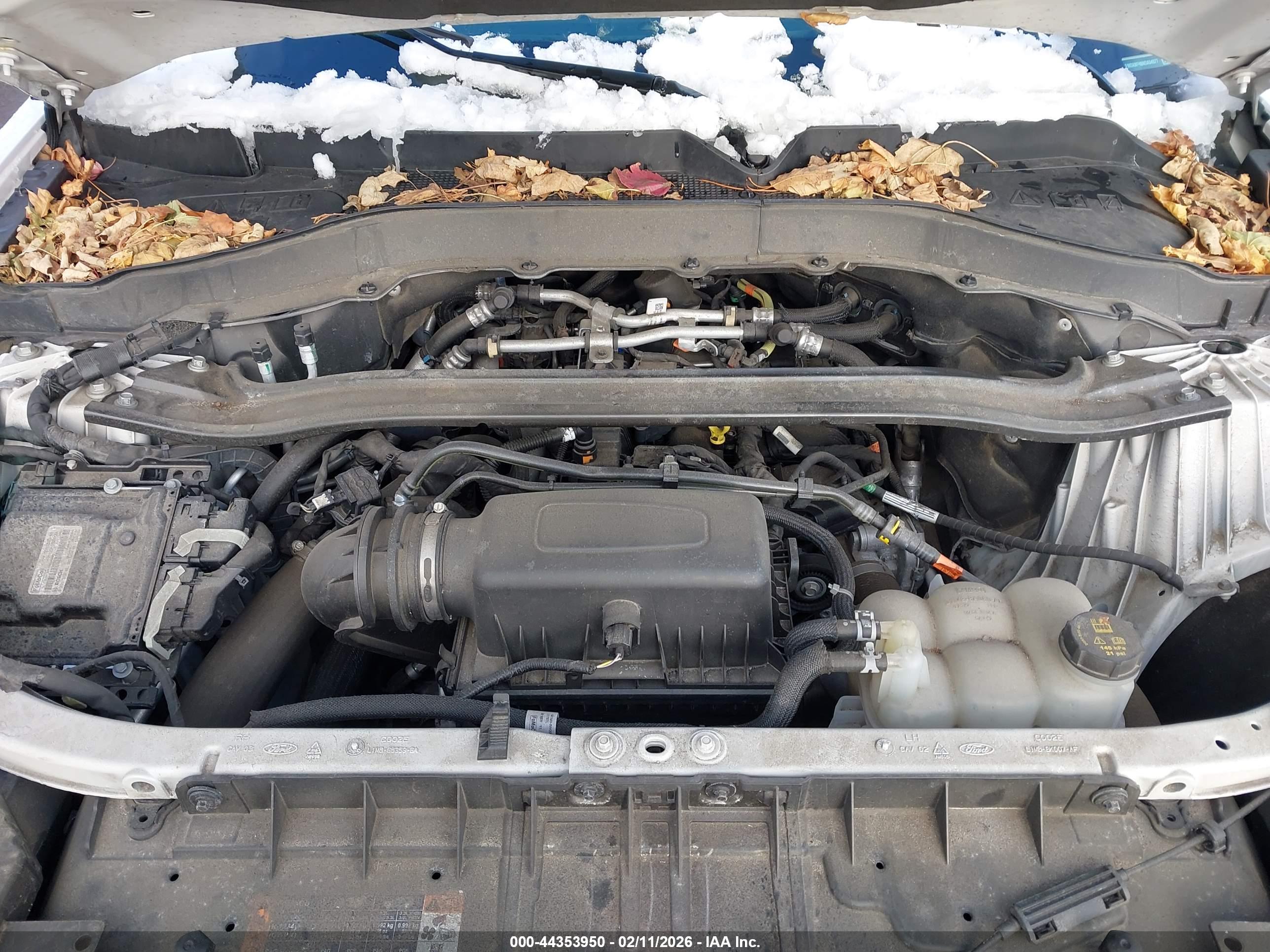 FORD EXPLORER image 10
