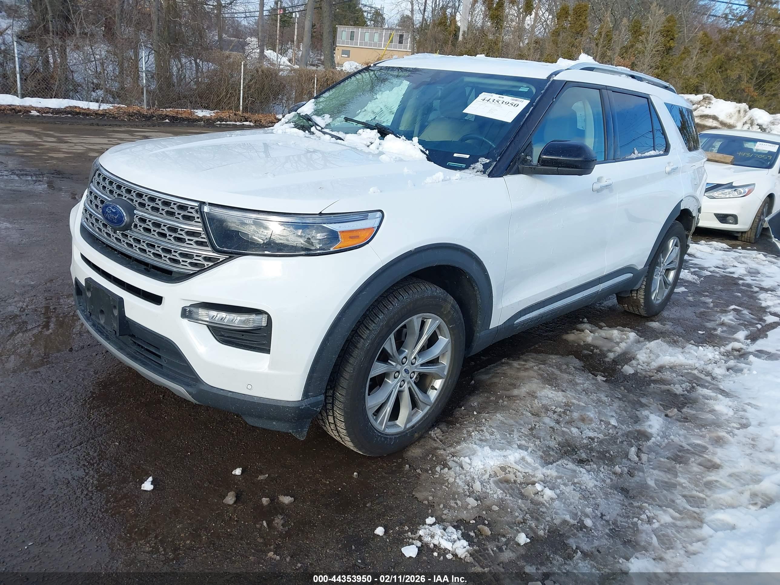 FORD EXPLORER image 2