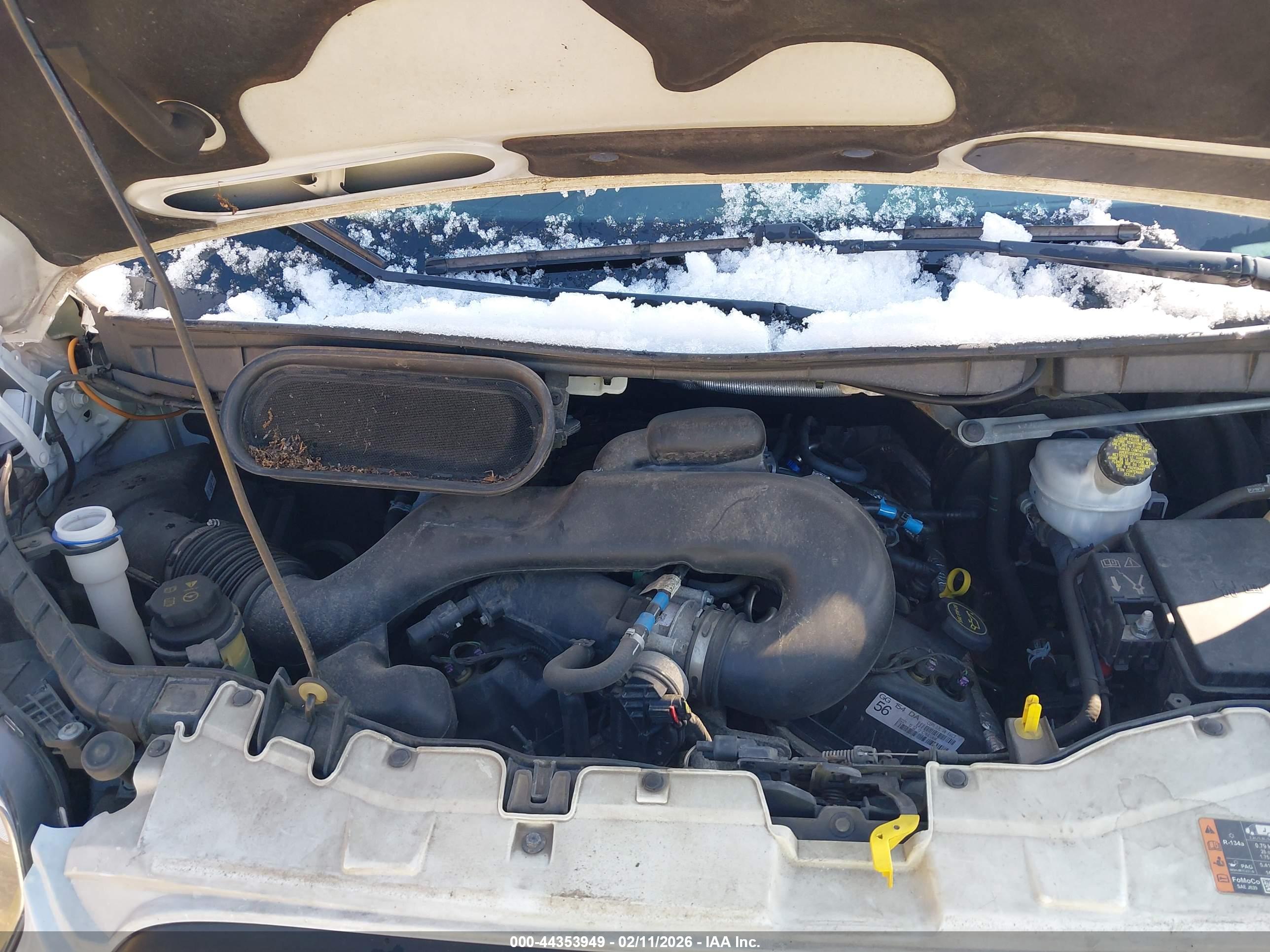 FORD TRANSIT-150 image 10