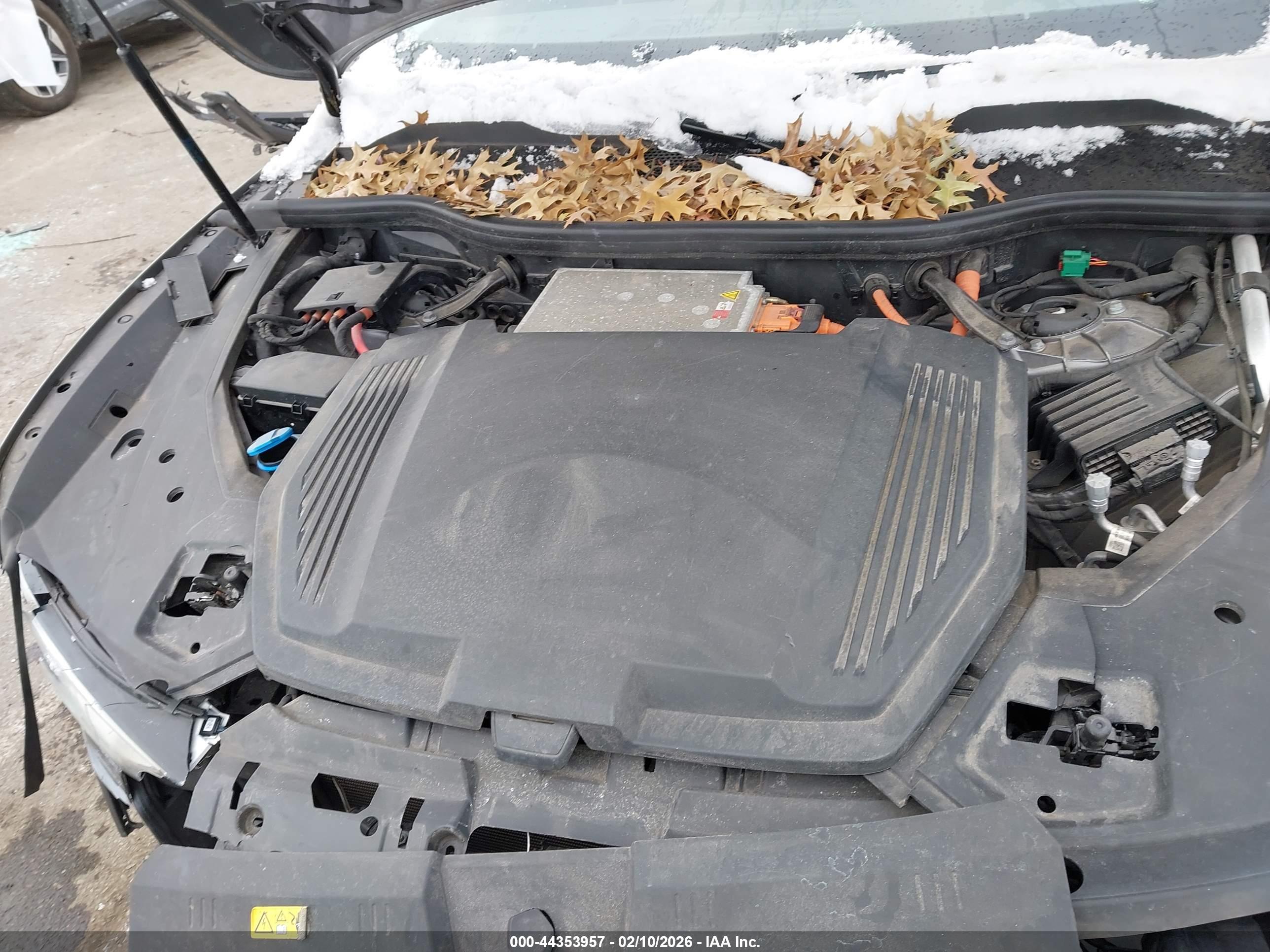 AUDI E-TRON image 10