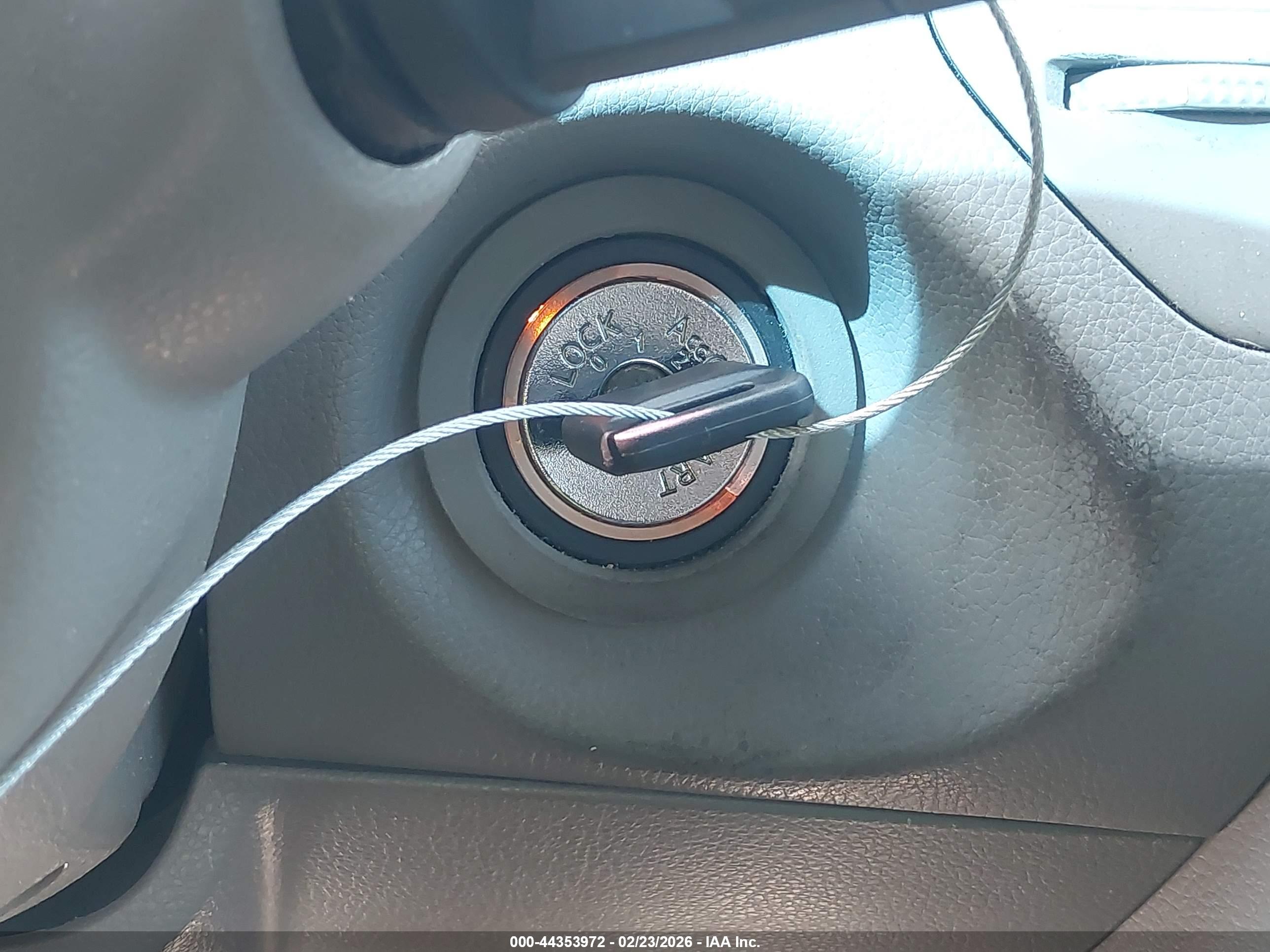 NISSAN MAXIMA image 11