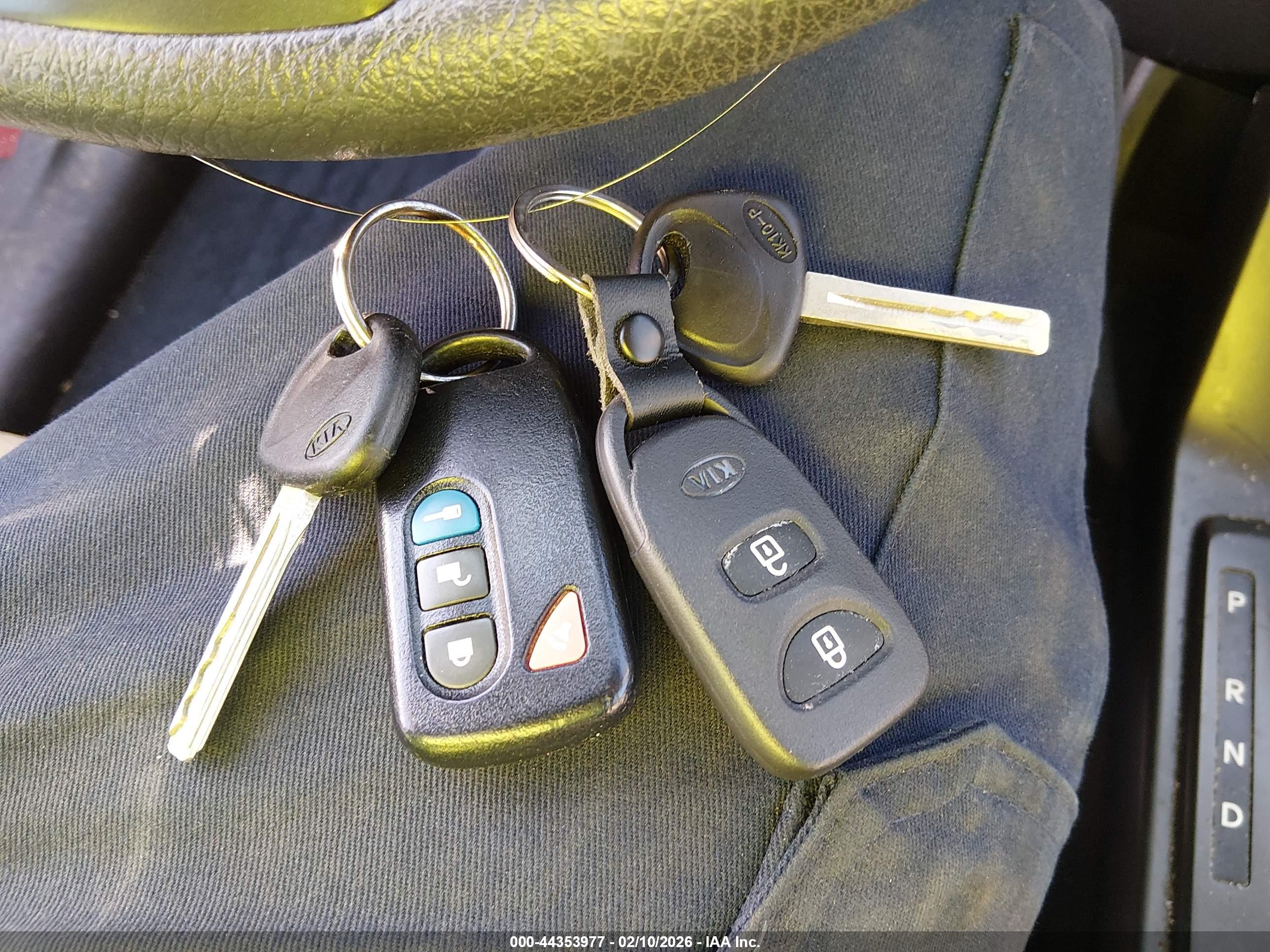 KIA SORENTO image 11