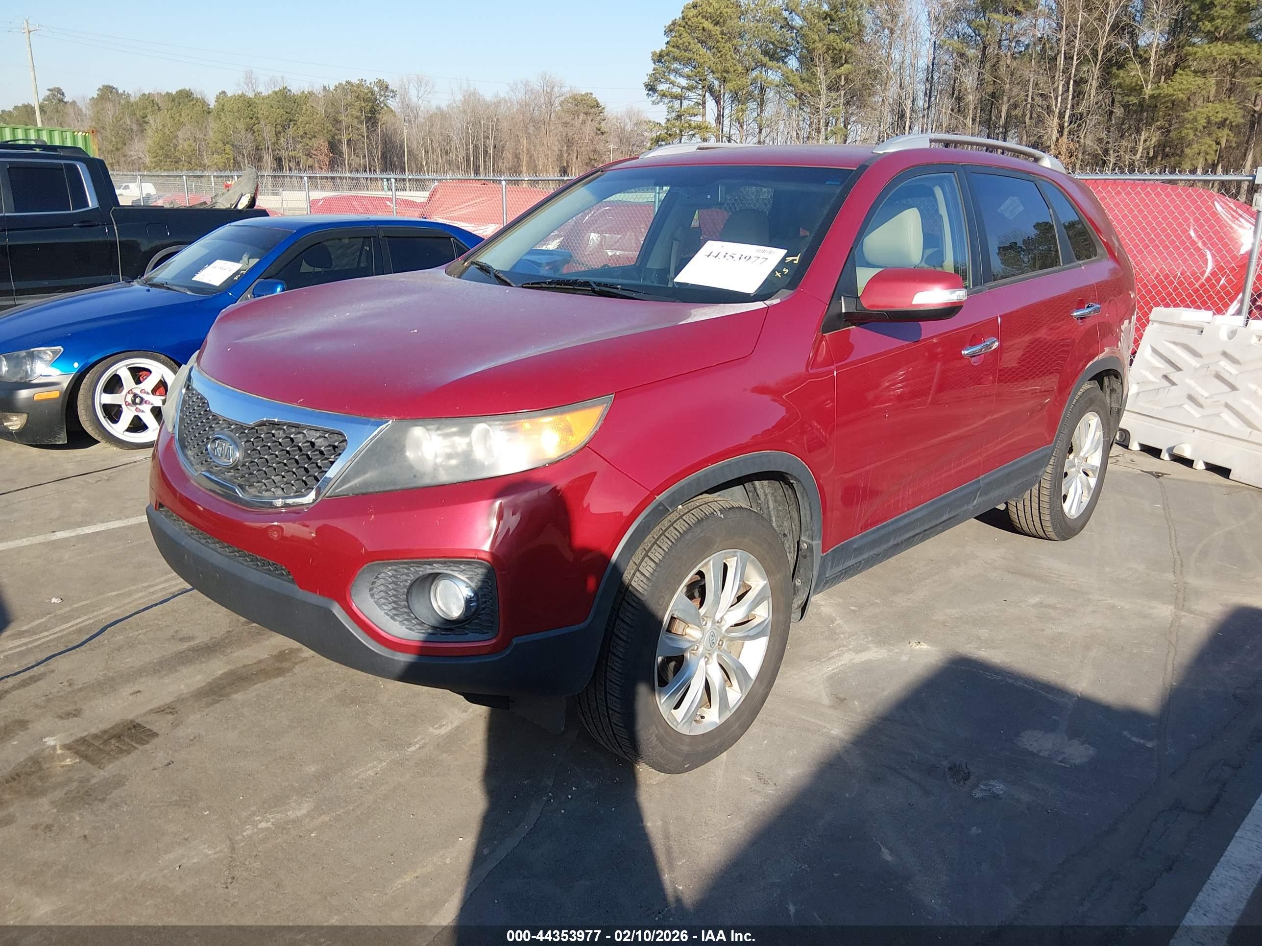 KIA SORENTO image 2