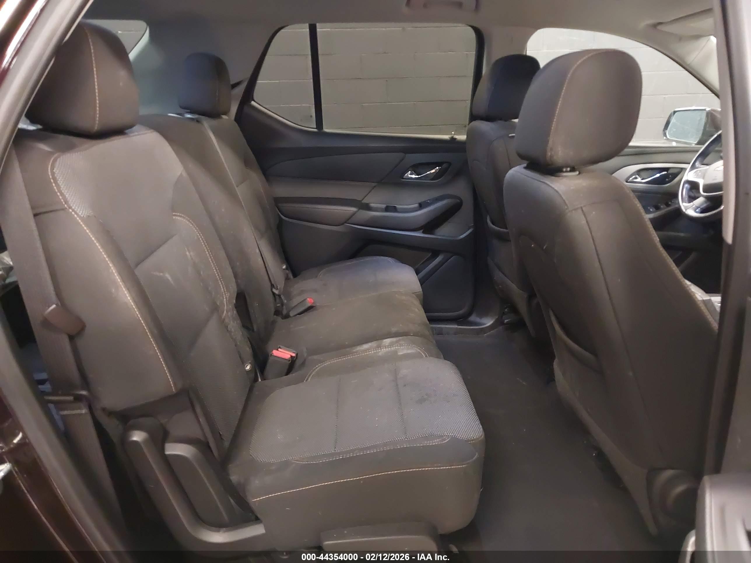 CHEVROLET TRAVERSE image 8