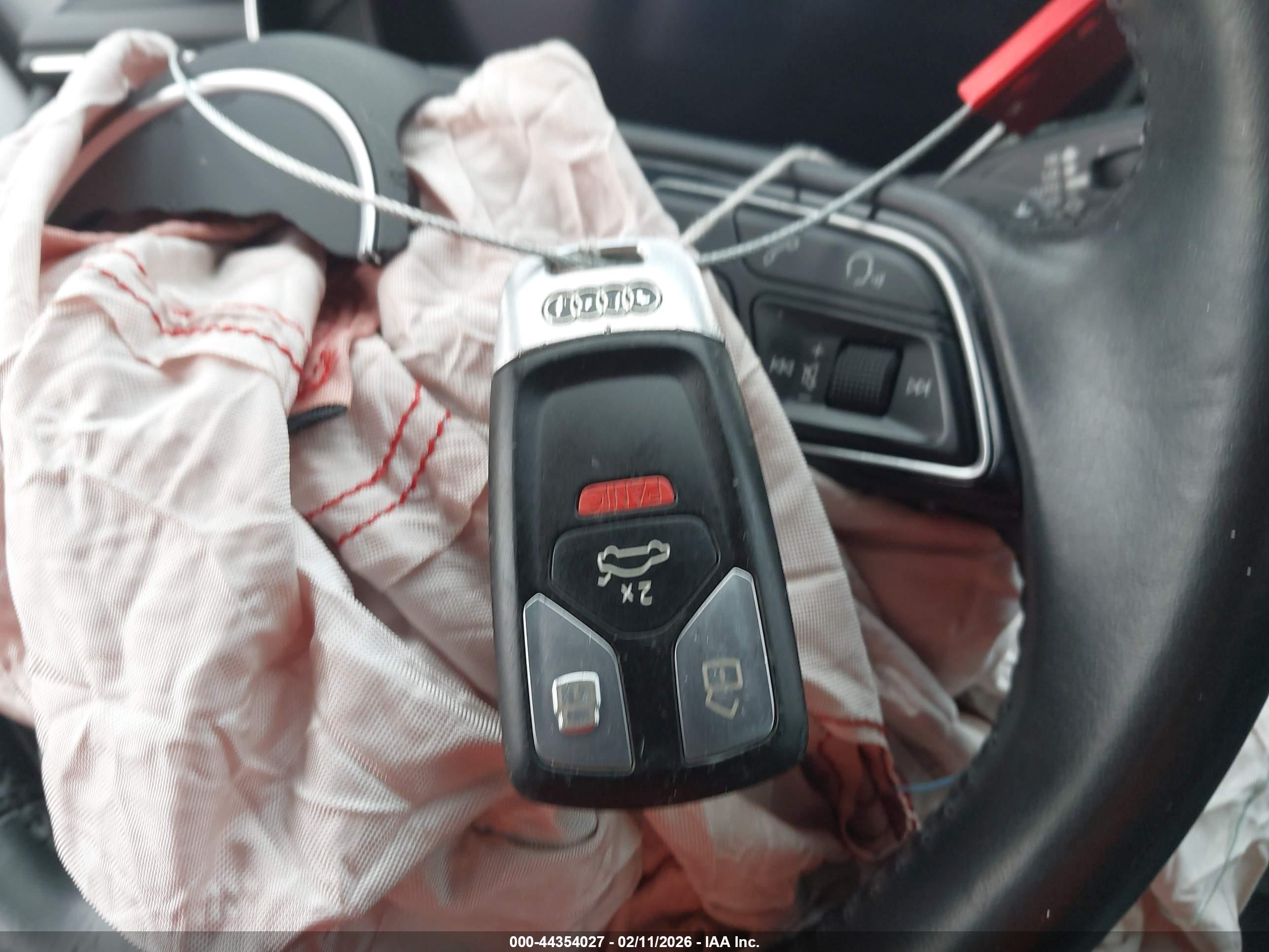 AUDI A4 image 11